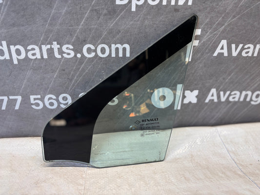 Малко стъкло за предна лява врата • Renault Scenic 2012