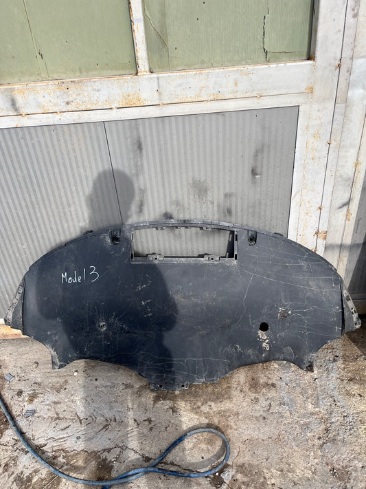 Koра за задна броня Tesl Model 3 17-