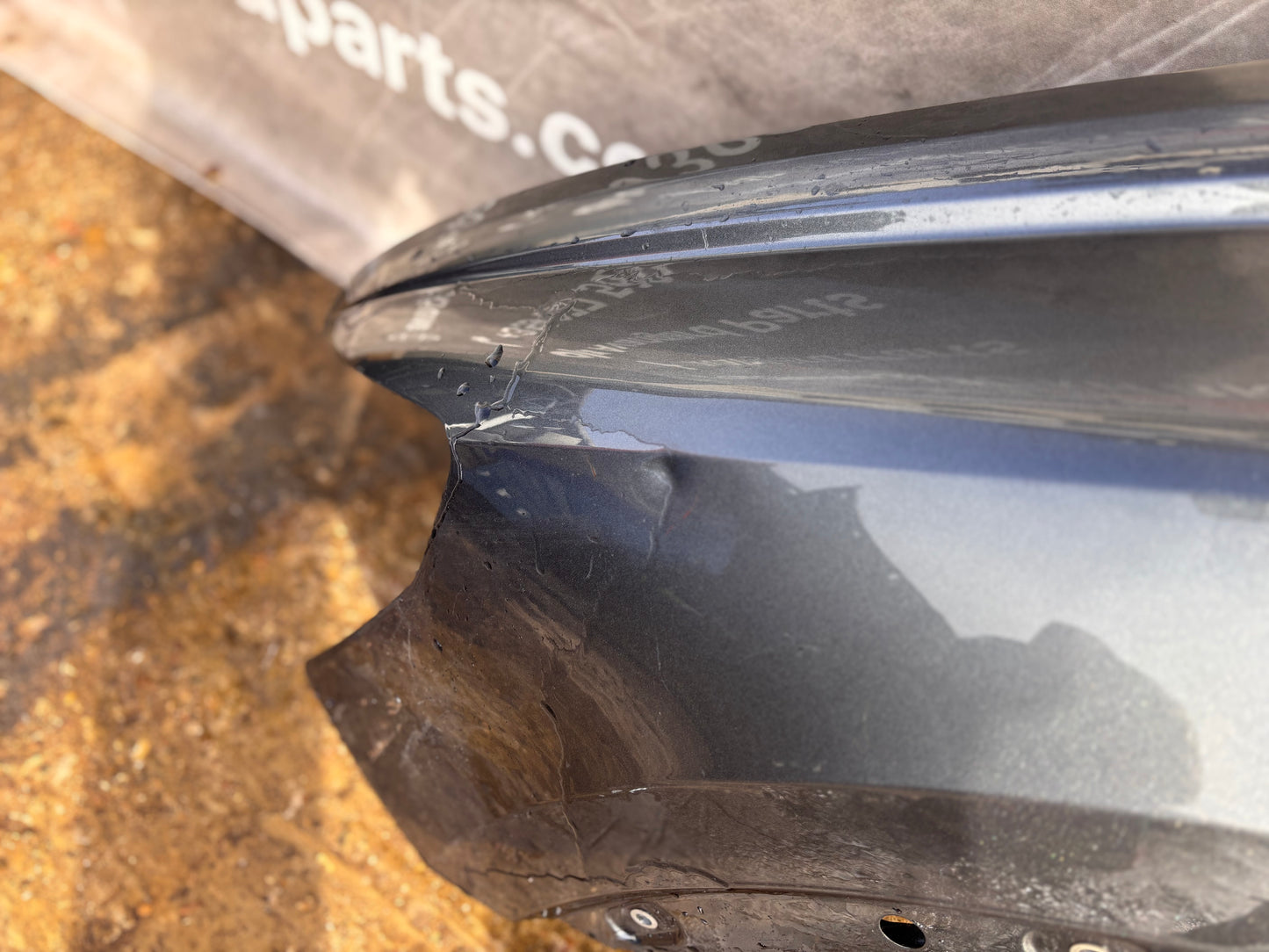 Преден ляв калник • Audi Q3 2019+