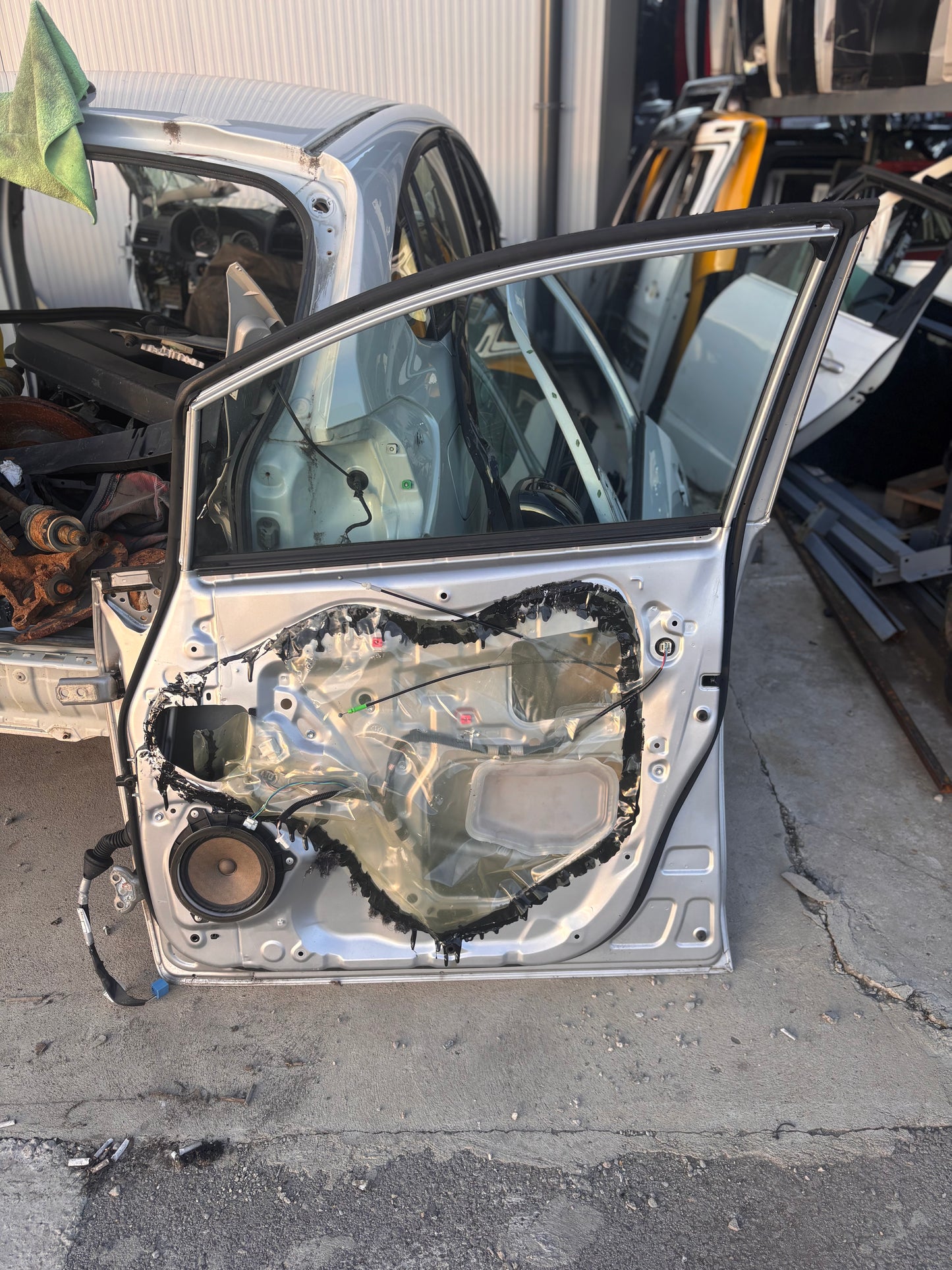 Предна дясна врата • Toyota Verso (2009–2013)