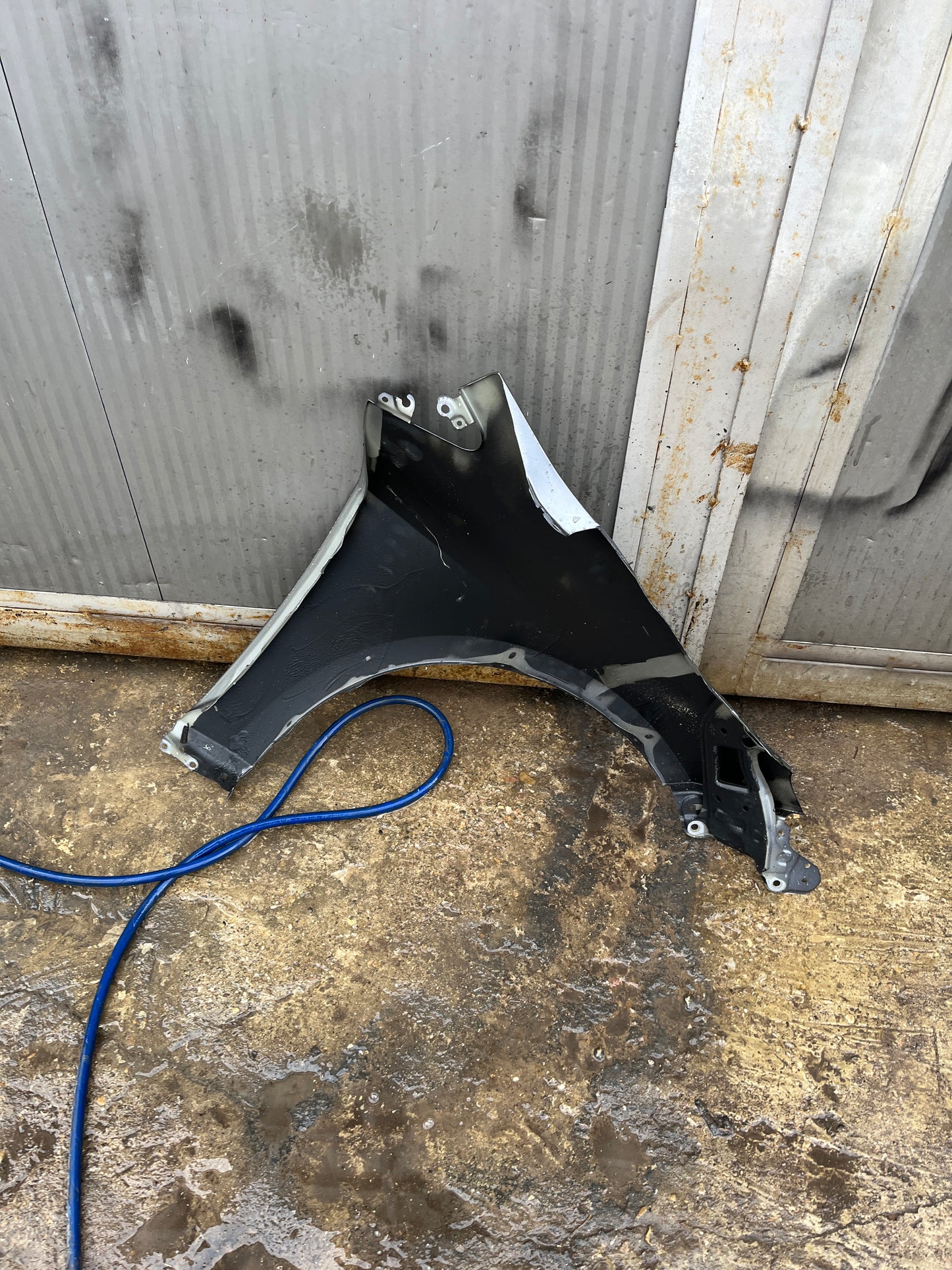 ляв  калник Toyota corolla 18-