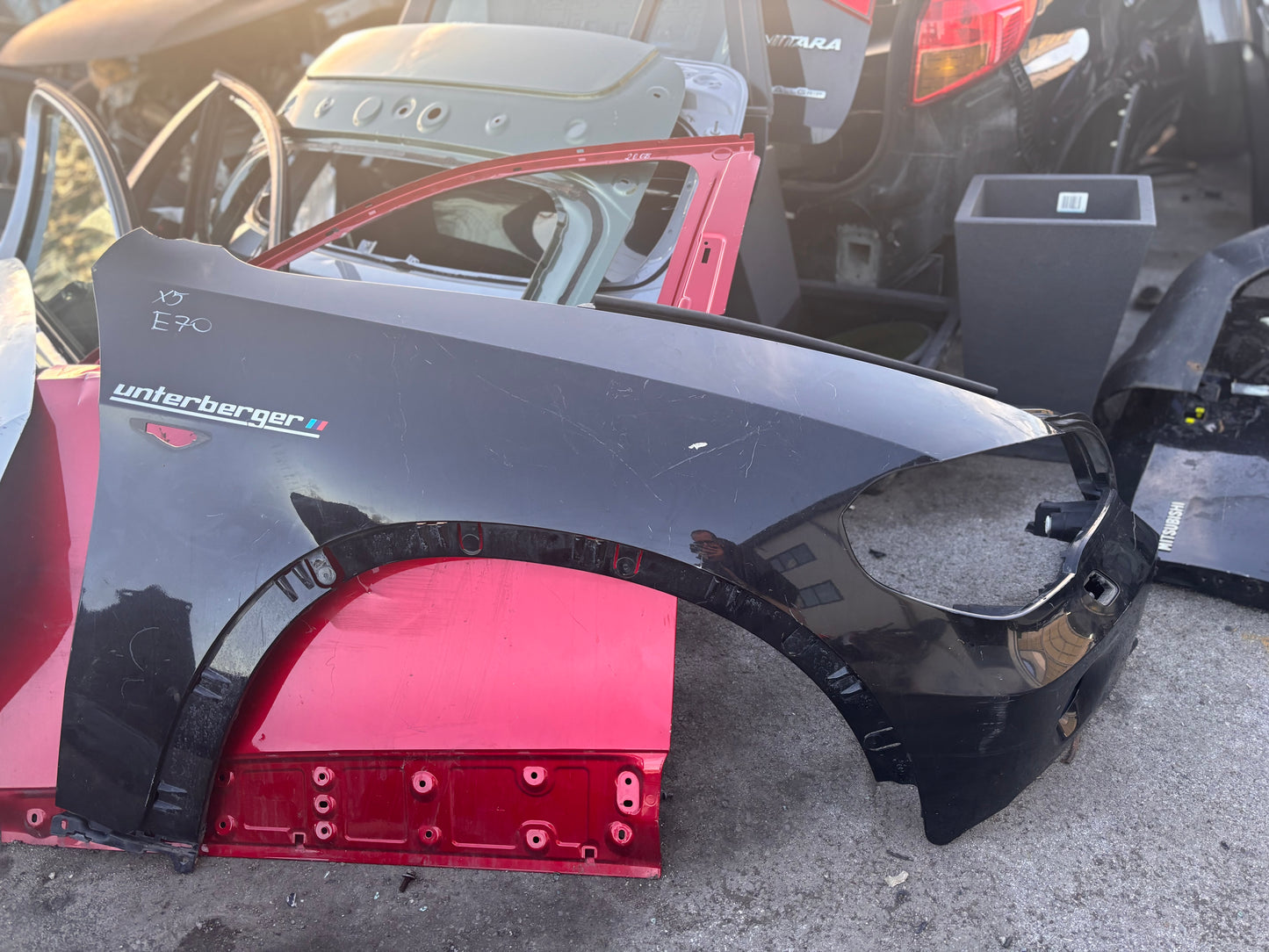 Преден десен калник • BMW X5 E70 (2007–2013)