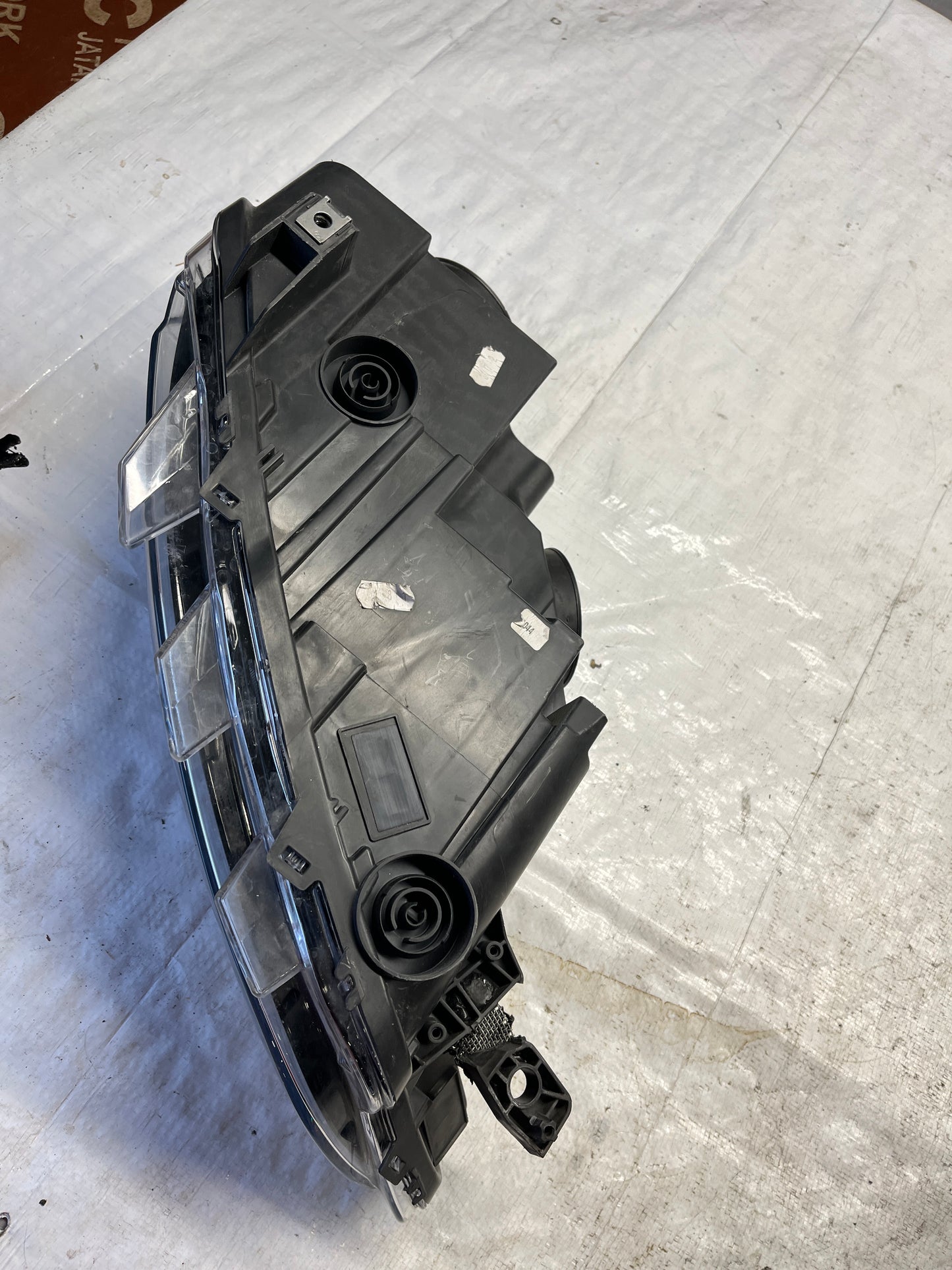 Фар Citroen C4 Cactus 18-