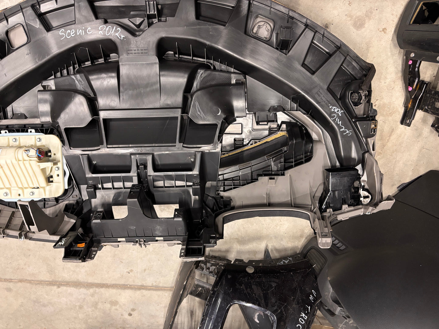 Табло • Renault Scenic III (2009–2016)