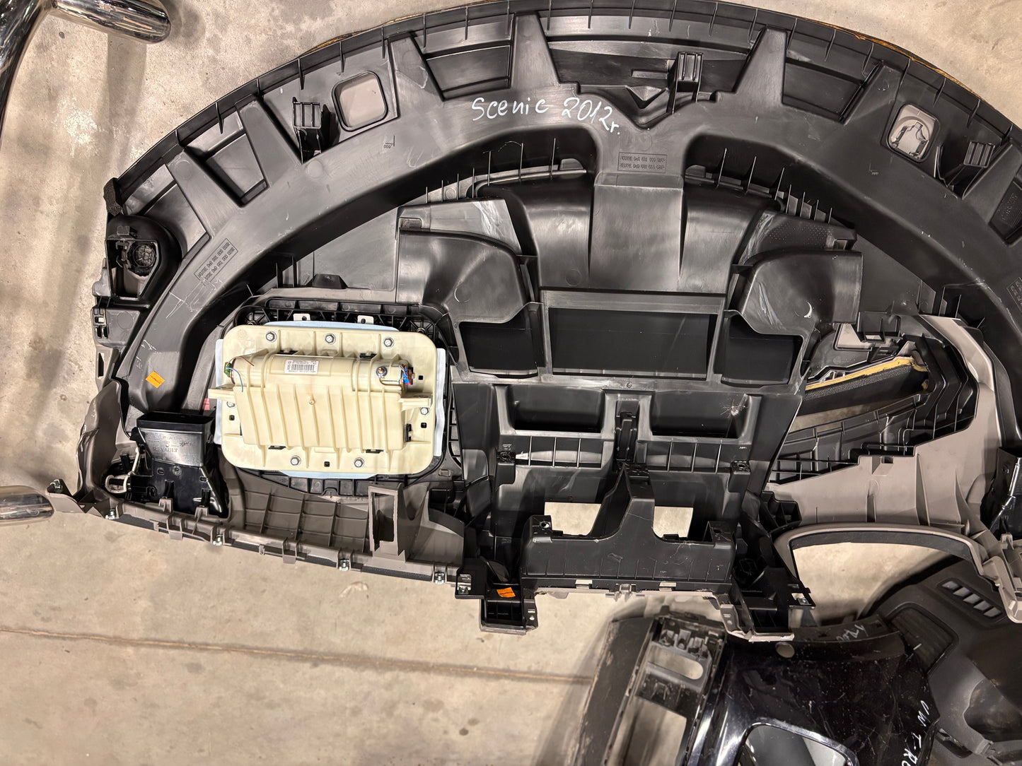 Табло • Renault Scenic III (2009–2016)