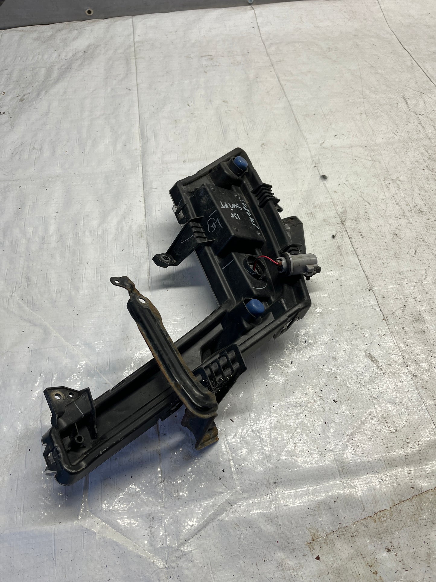 Халоген Suzuki Swift 13-