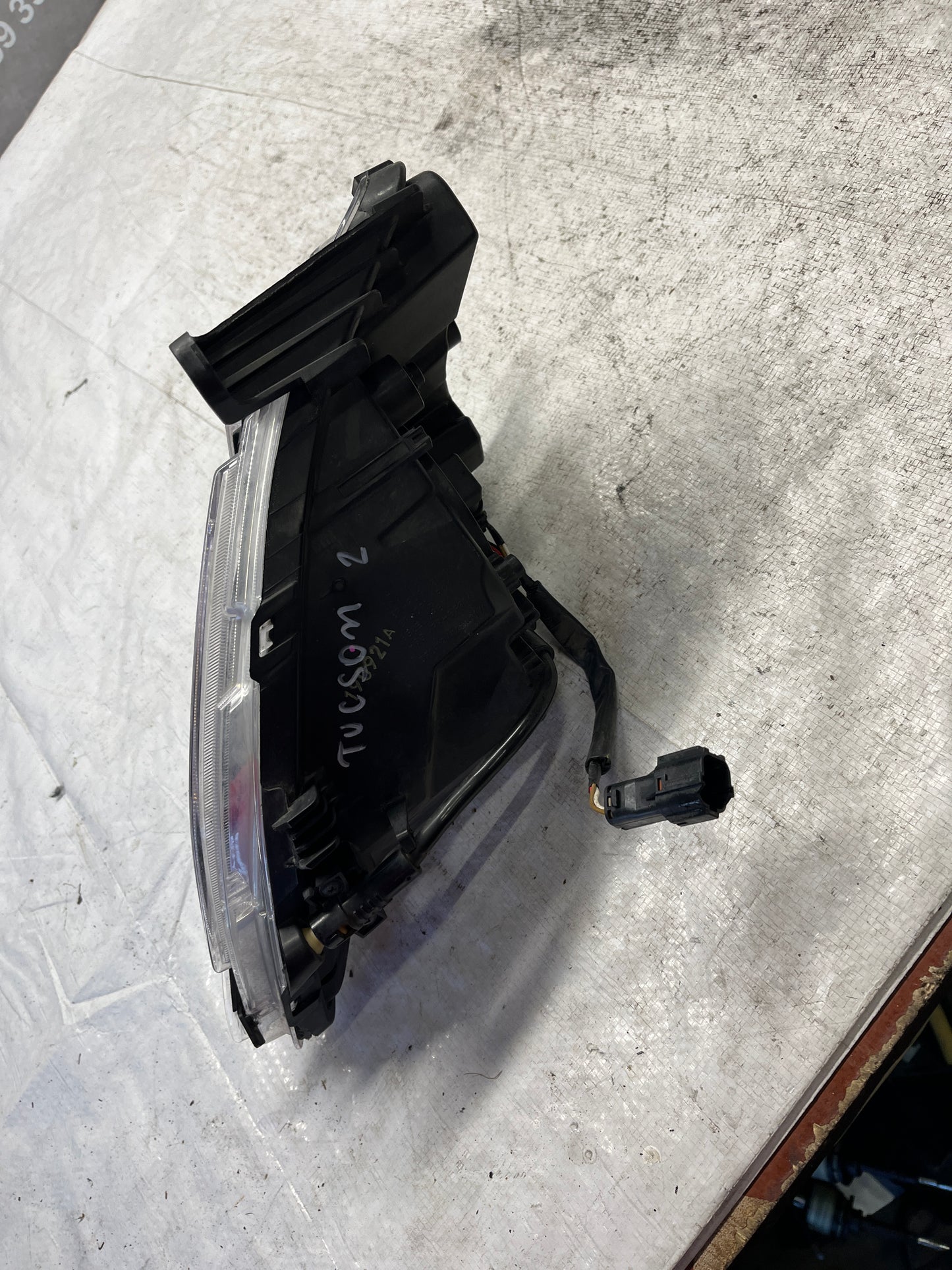 Халоген Hyundai Tucson 19-