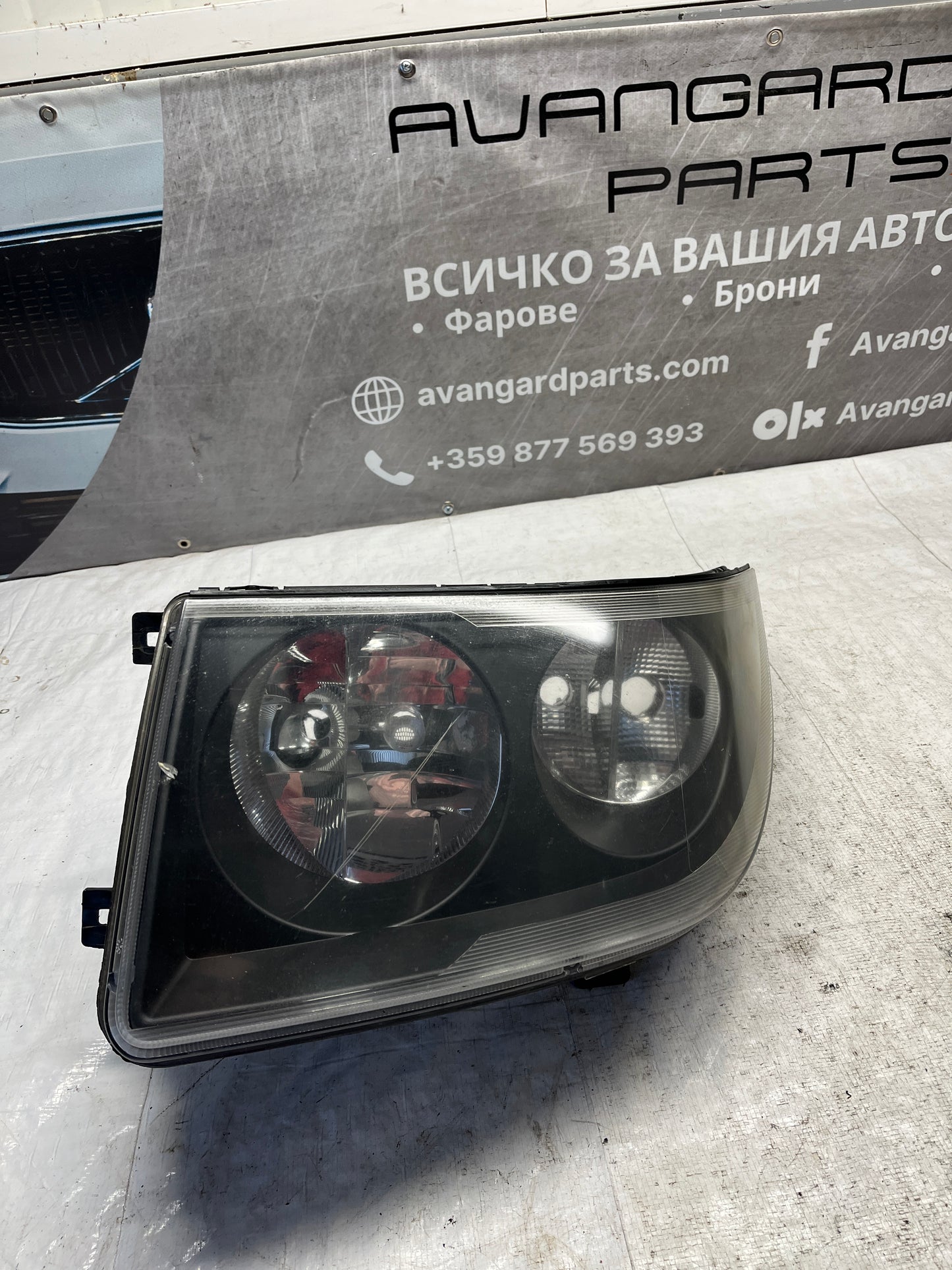 Фар Volkswagen Crafter 07-