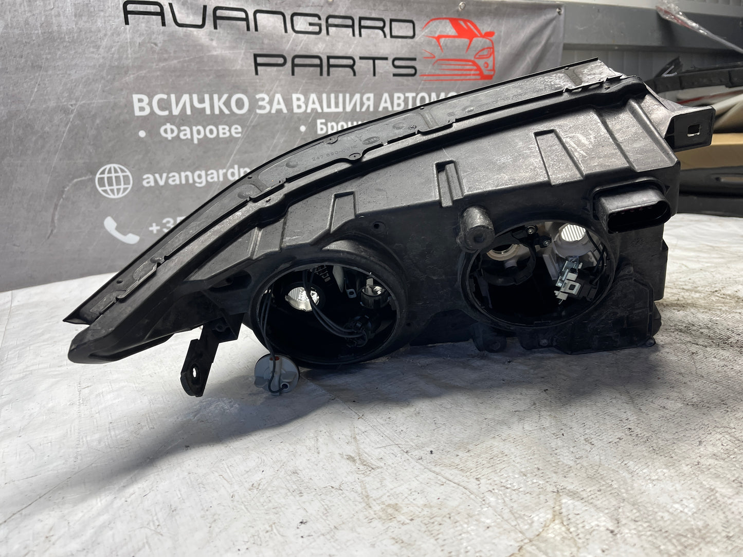 Фар Volkswagen Crafter 07-