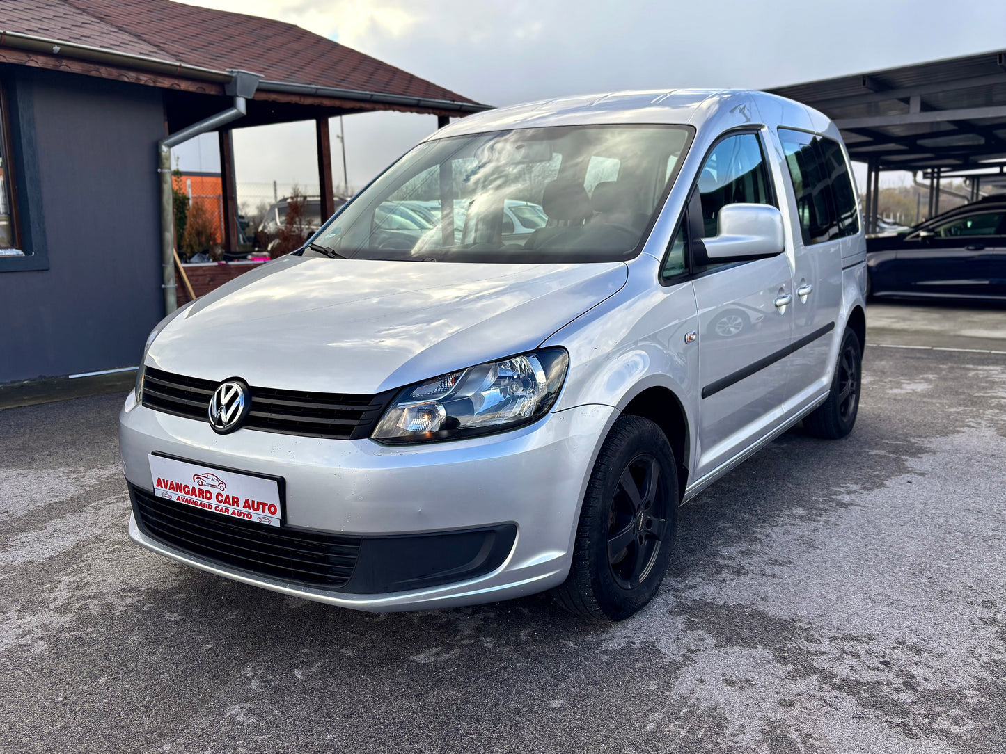 VOLKSWAGEN CADDY