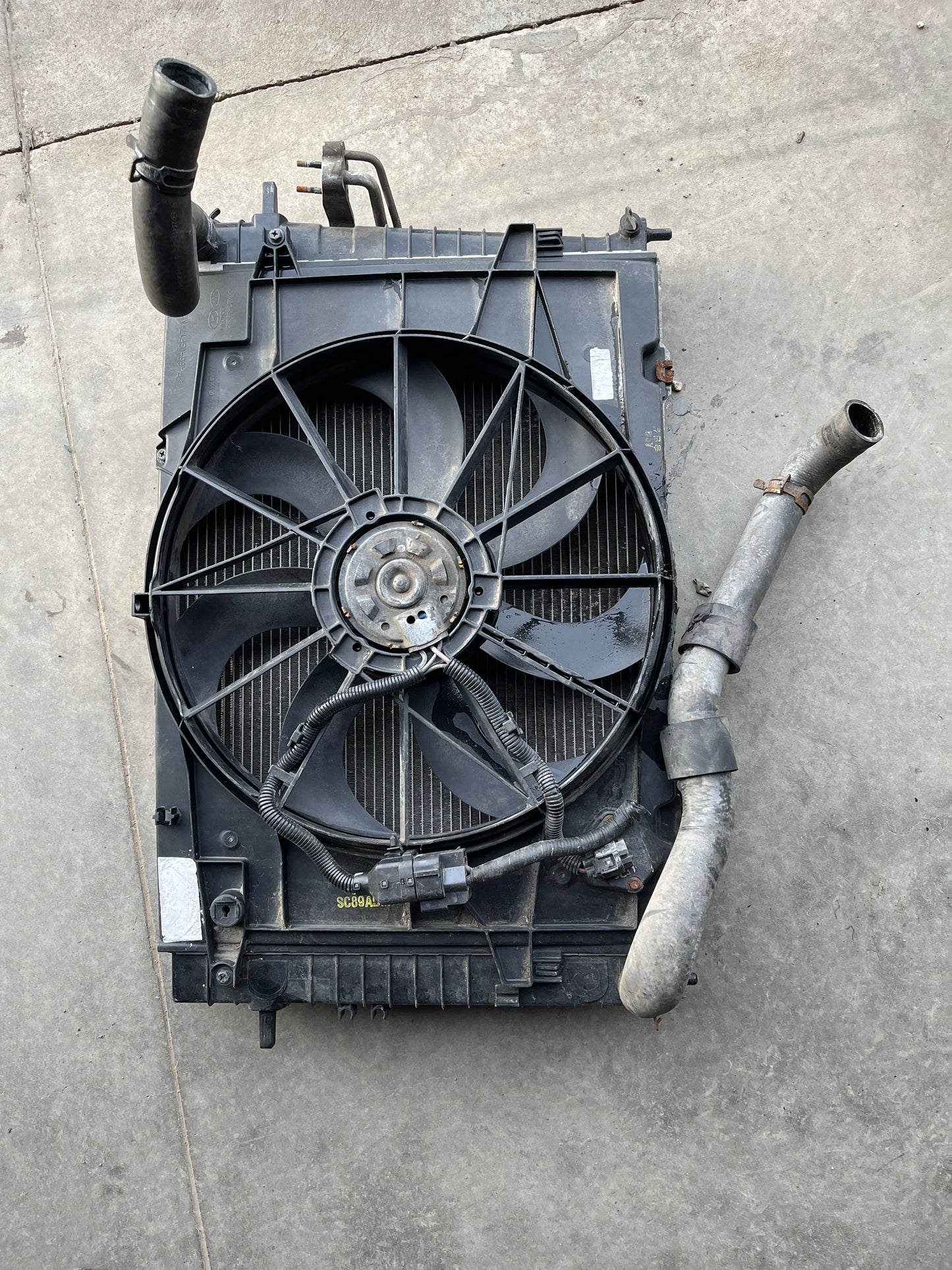 Радиатор Hyundai Tucson 05-