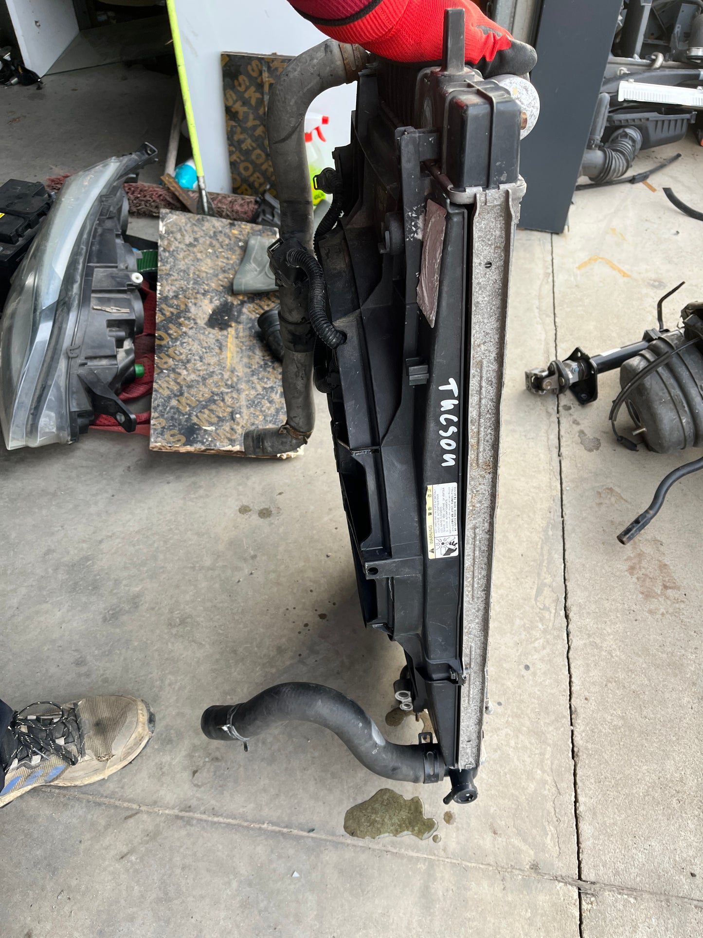 Радиатор Hyundai Tucson 05-