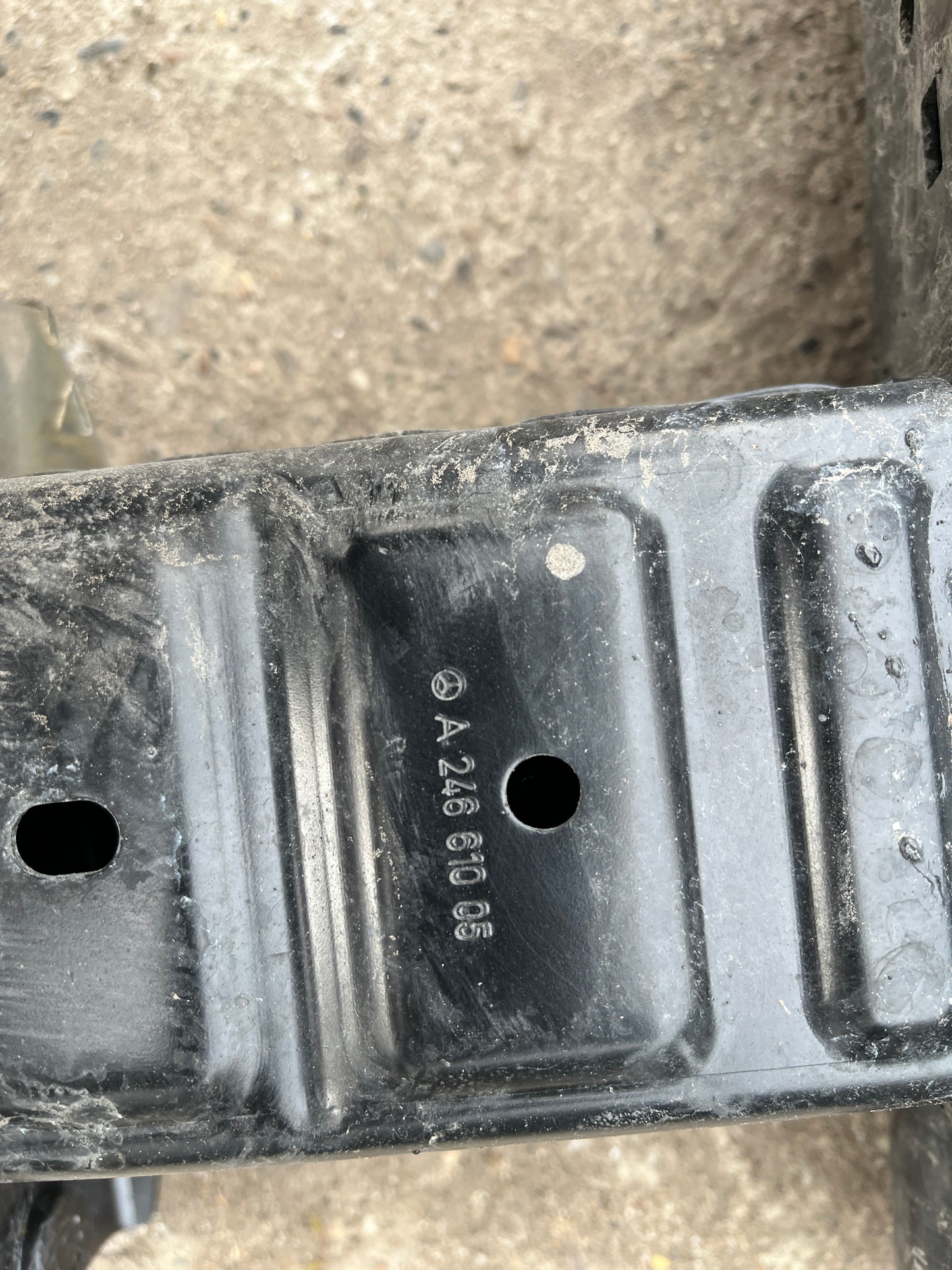 Греда Mercedes B-class w246