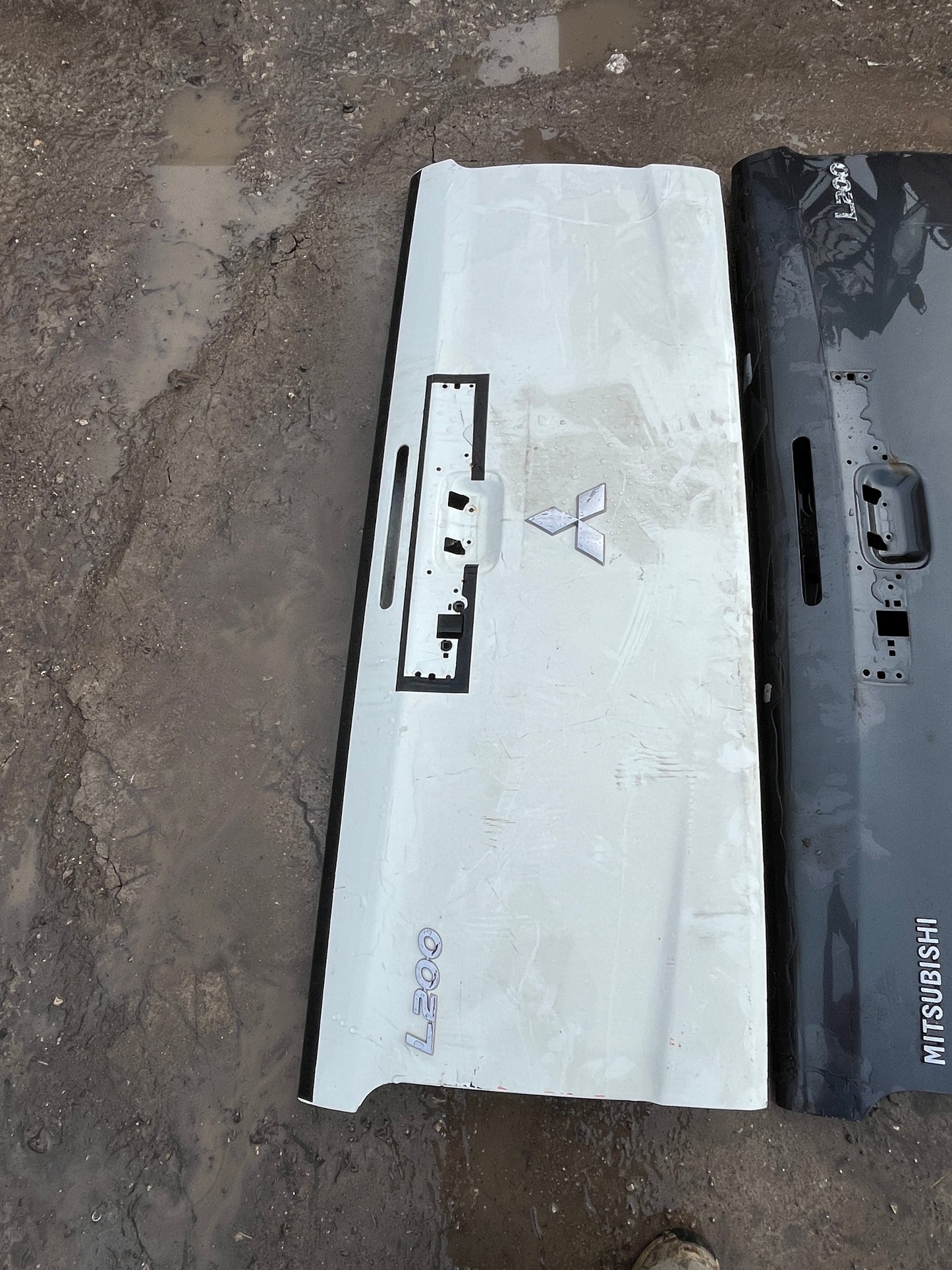 заден капак/врата от багажник пикап Mitsubishi L200 ClearTec