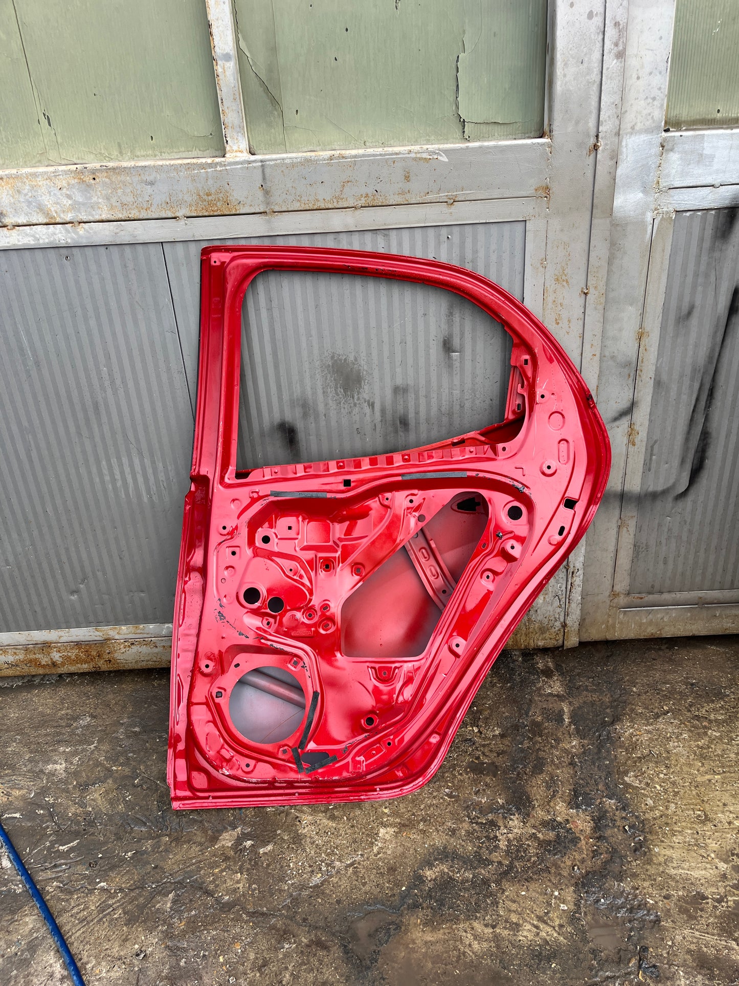 дясна врата за Toyota Yaris 4