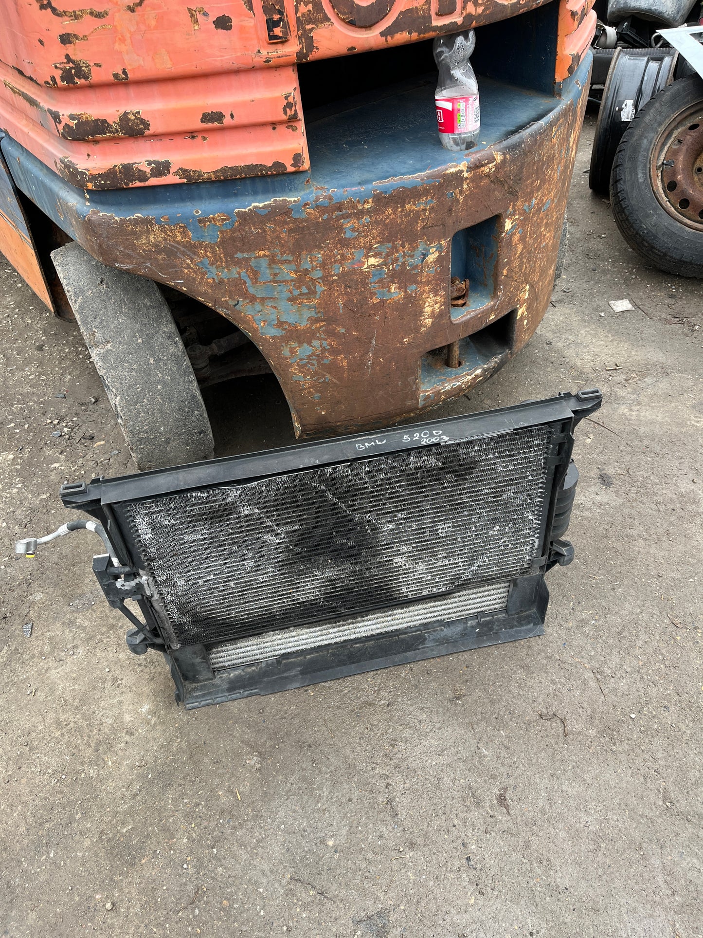 Радиатор BMW 5-serie 2003