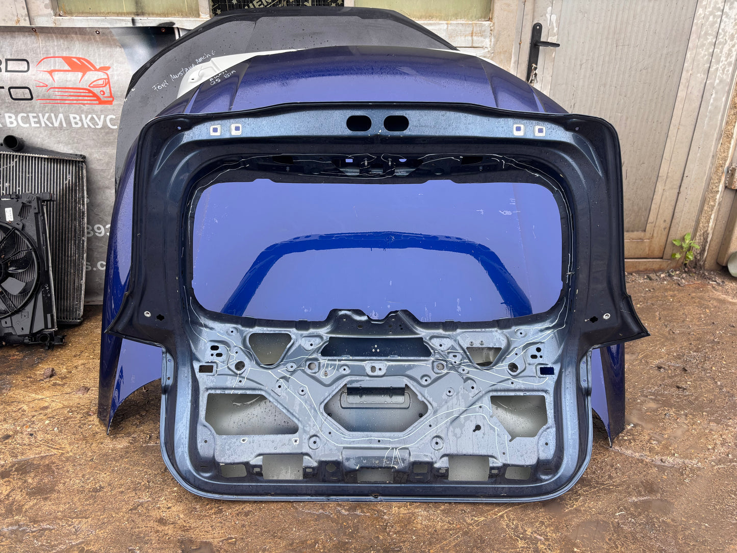 Багажник • Mercedes B-Class W247 (2019–2024)