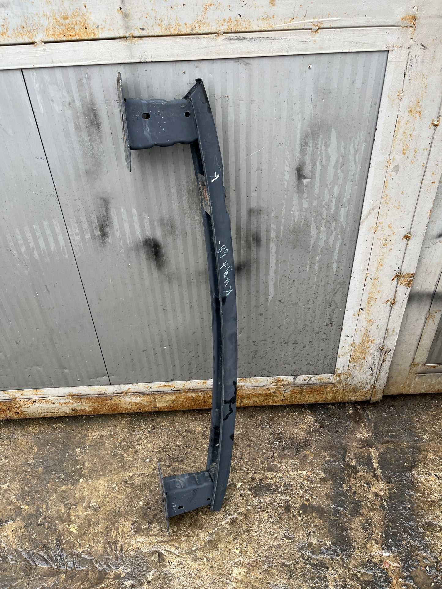 Греда Ford Kuga 08-