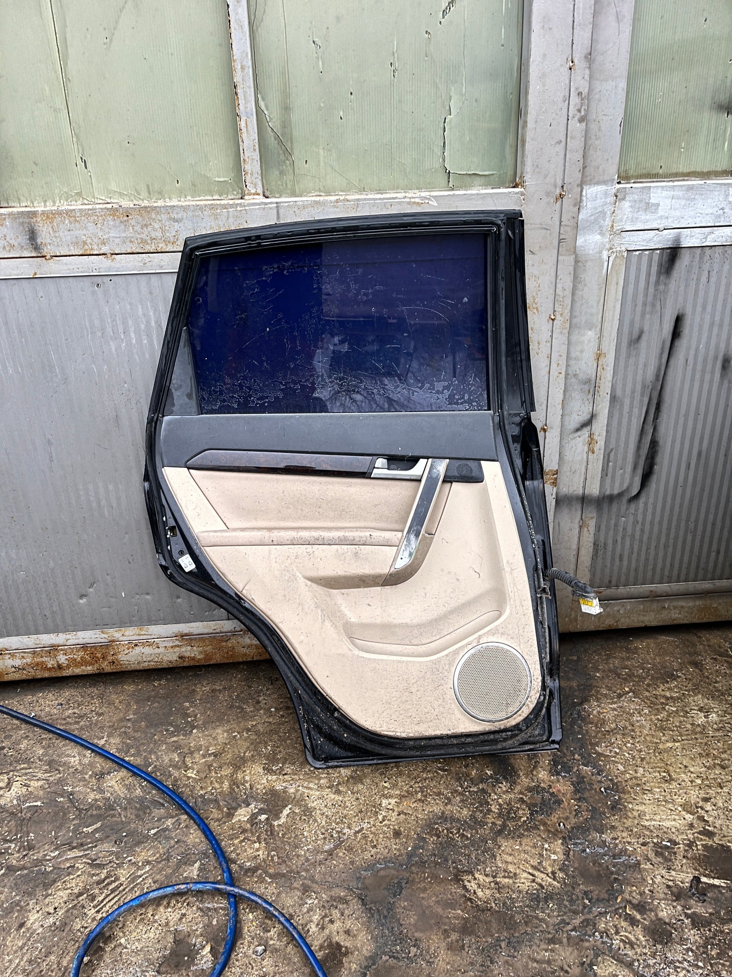 Врата Chevrolet Captiva 08-