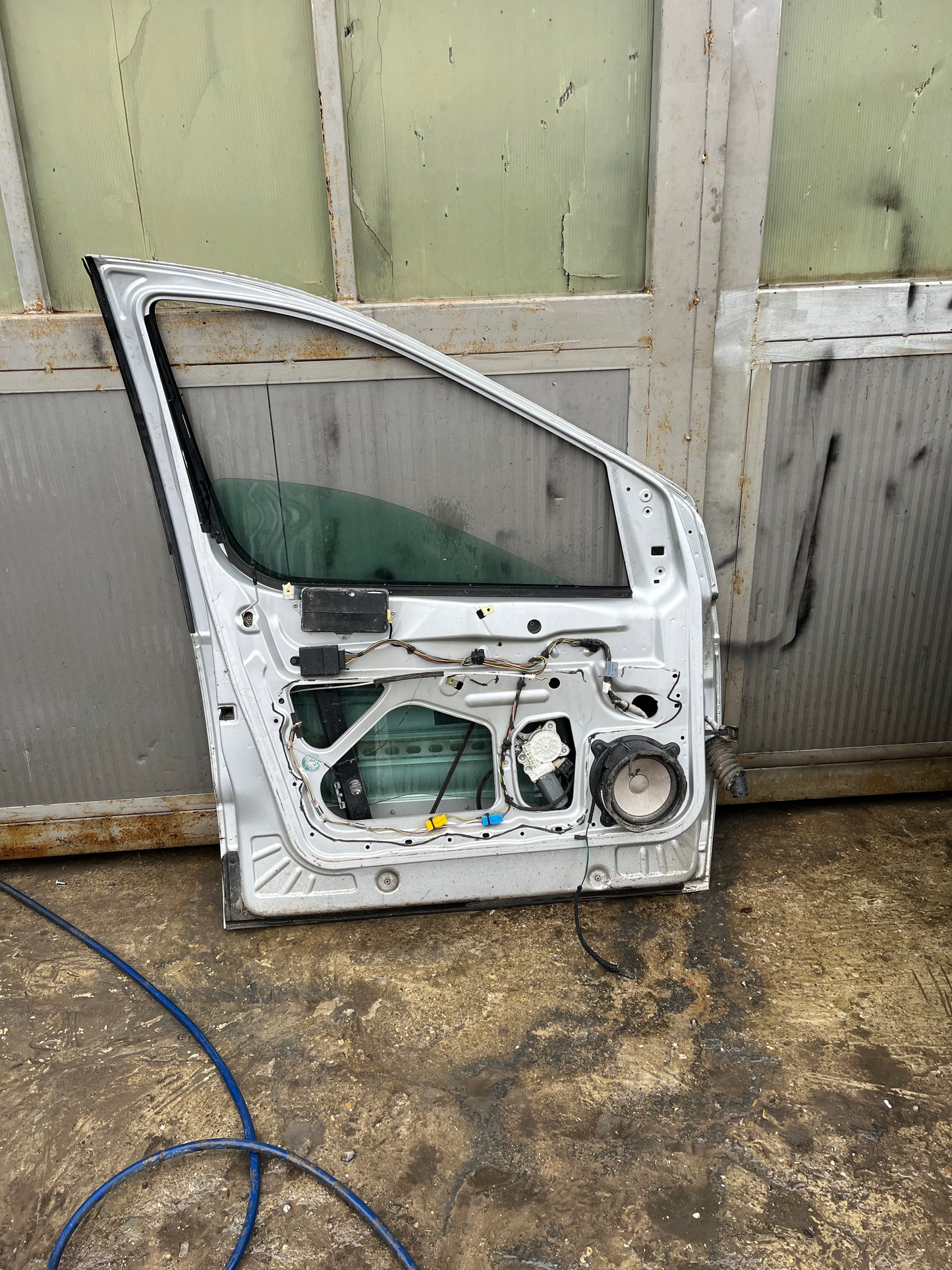 Врата Mercedes Vaneo