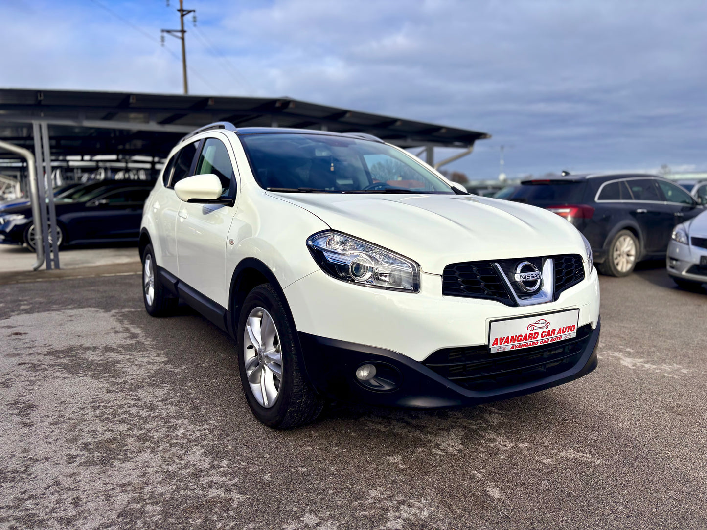 NISSAN QASHQAI +2
