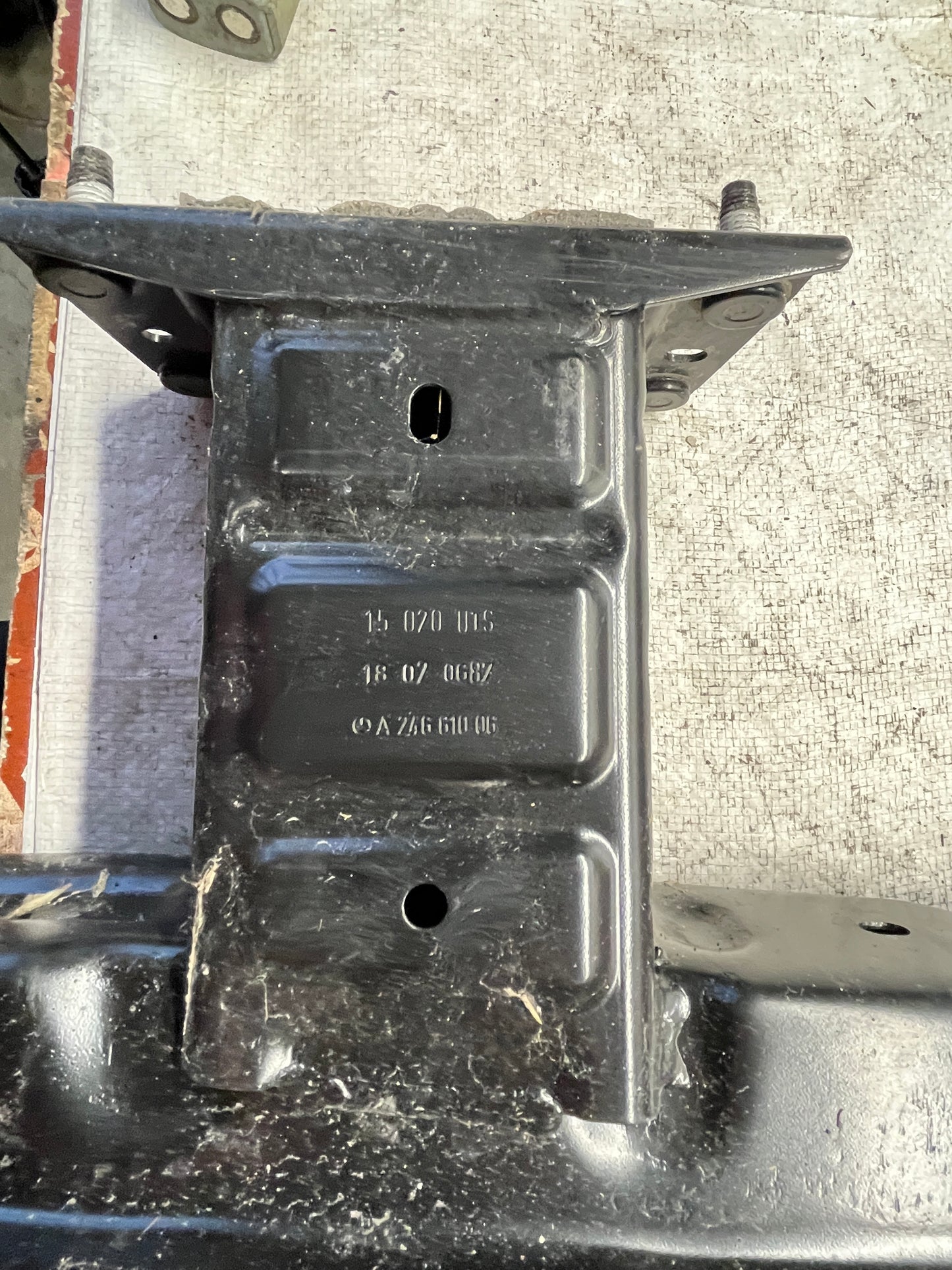 Греда Mercedes B-class w246