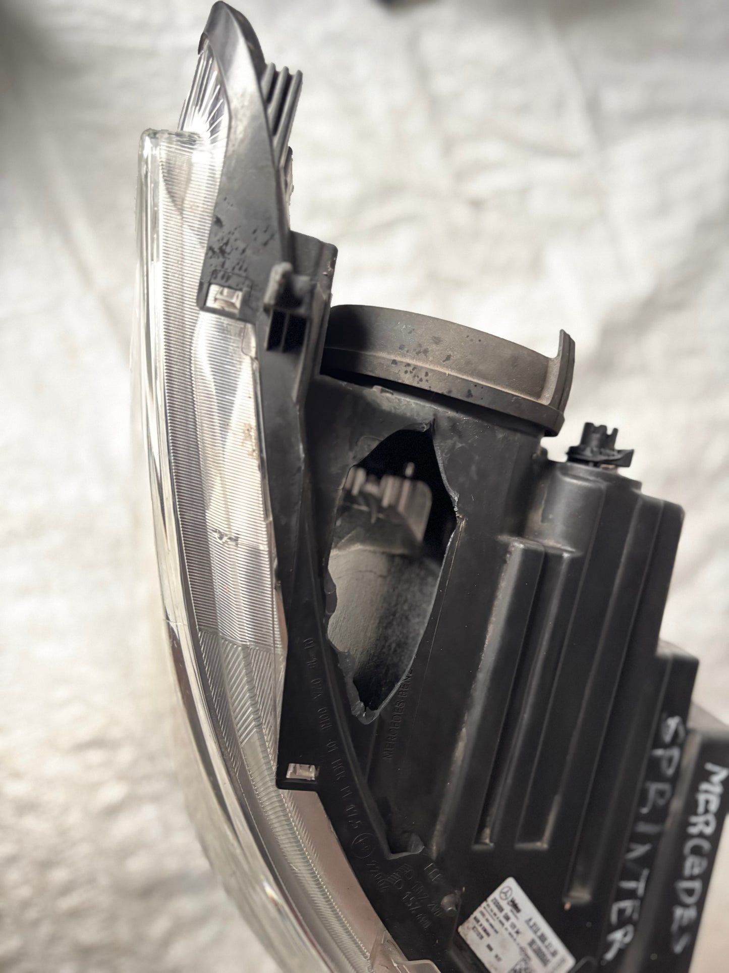 Фар (ляв) • Mercedes Sprinter W907/W910 (2018→)