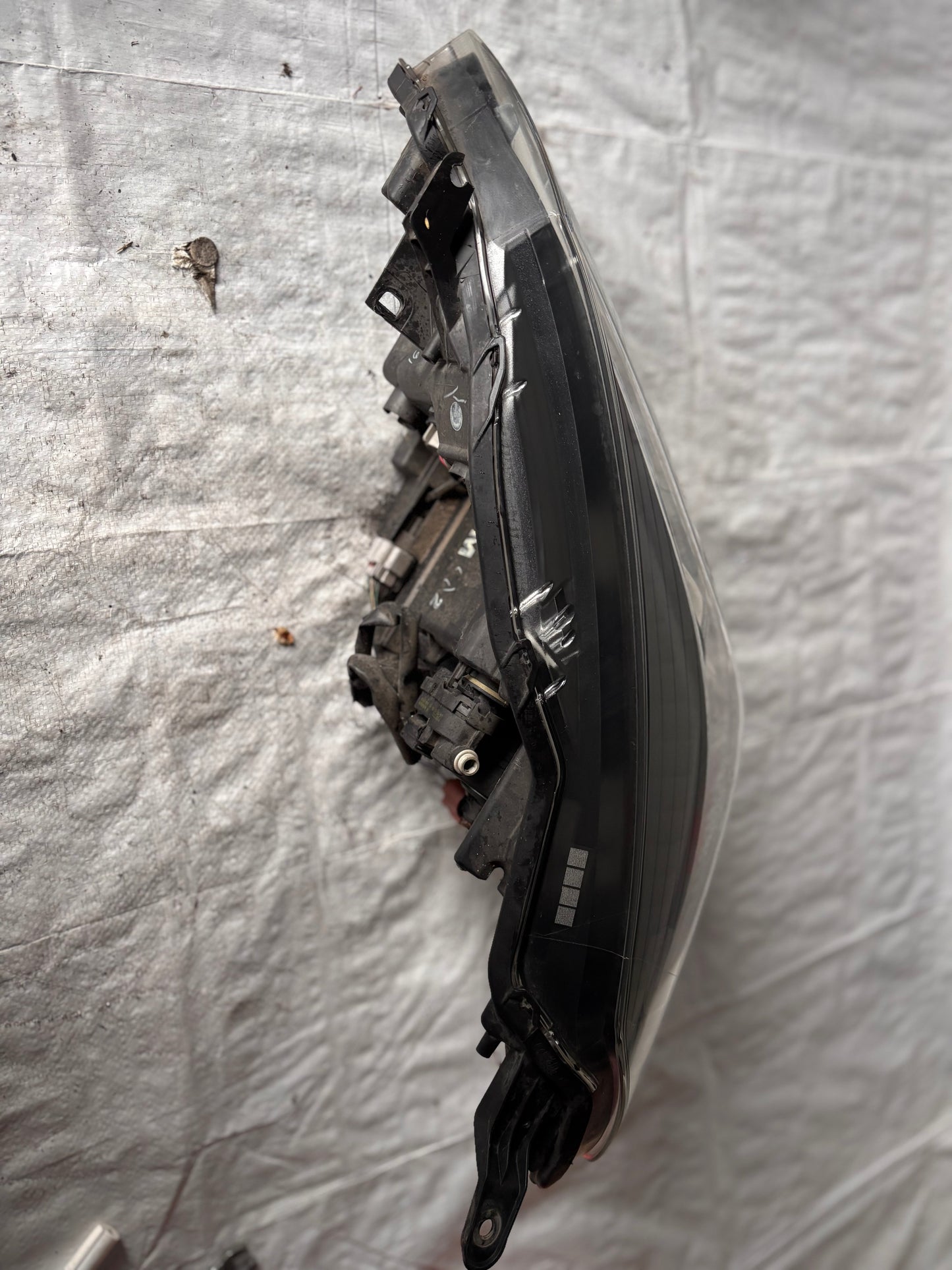 Комплект предни фарове • Toyota Yaris III (2014–2017)