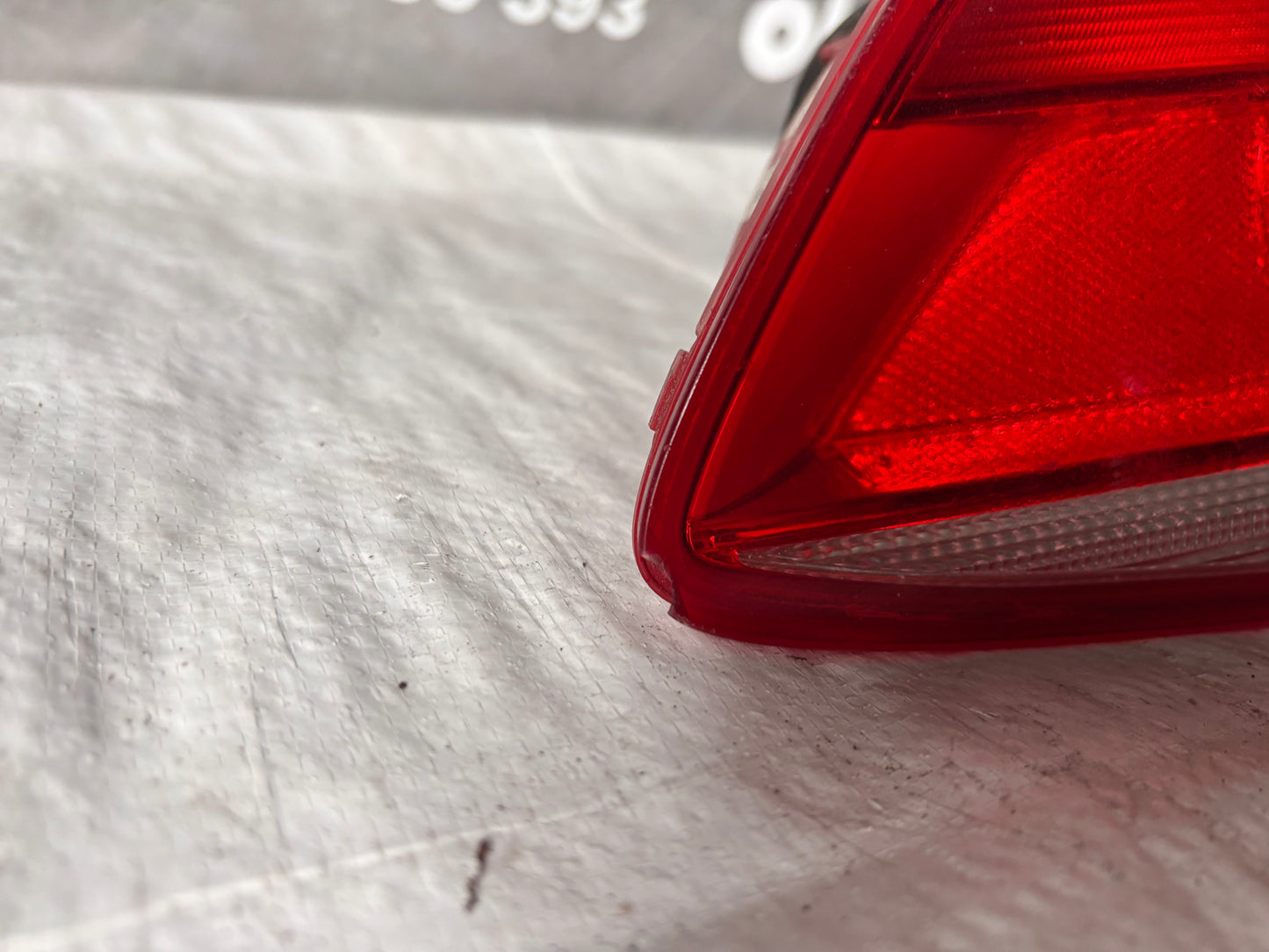 Заден стоп • Volkswagen Passat B7 (2010–2014)