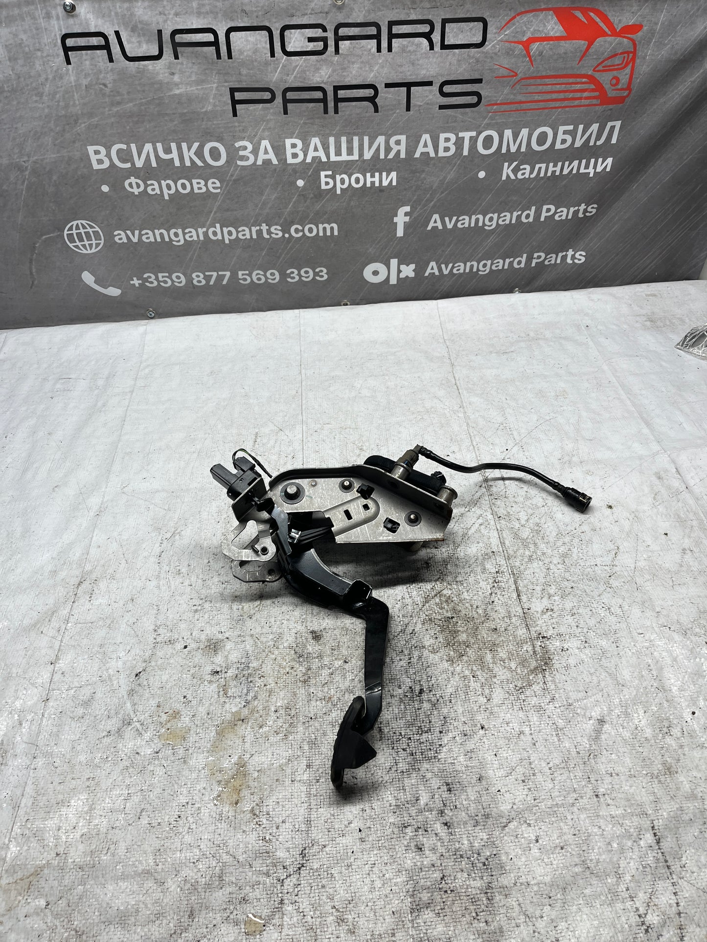 Педал Ford Fiesta