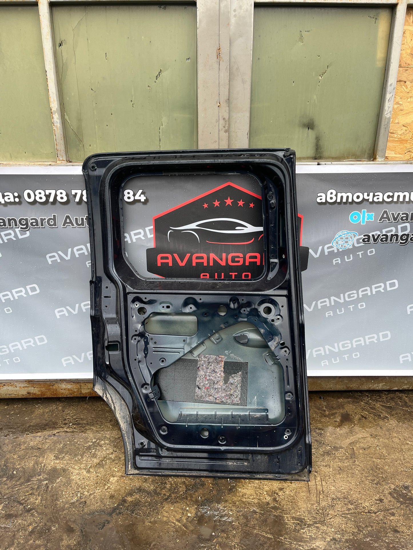 Задна лява врата за VW Caddy