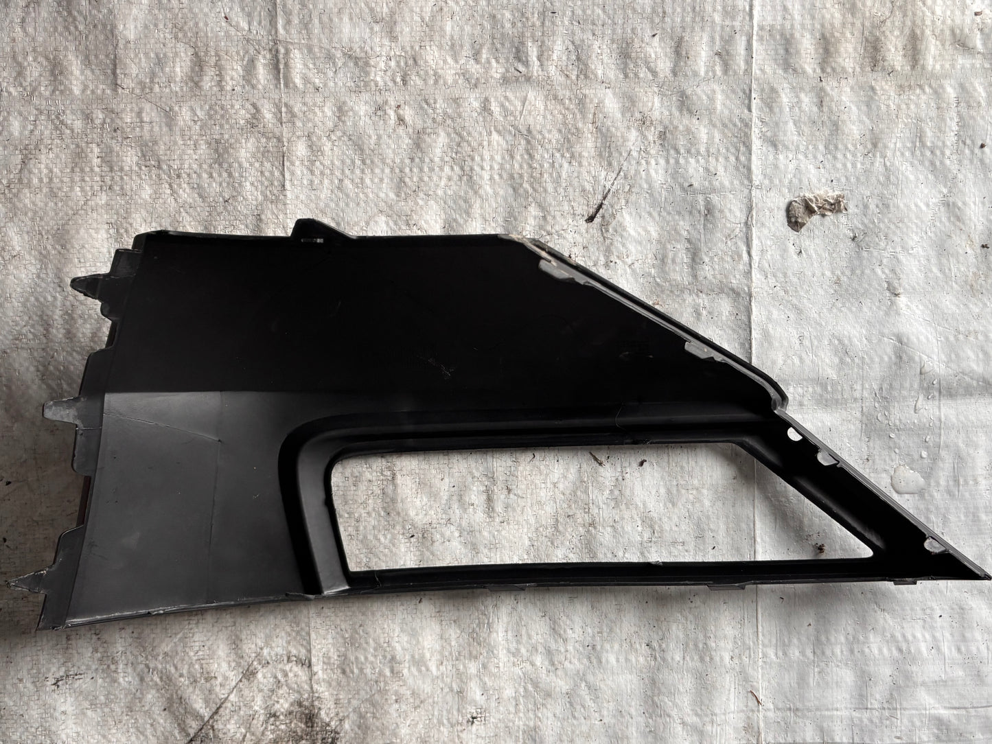 Решетка / рамка за халоген – Volkswagen Tiguan 2016-2020