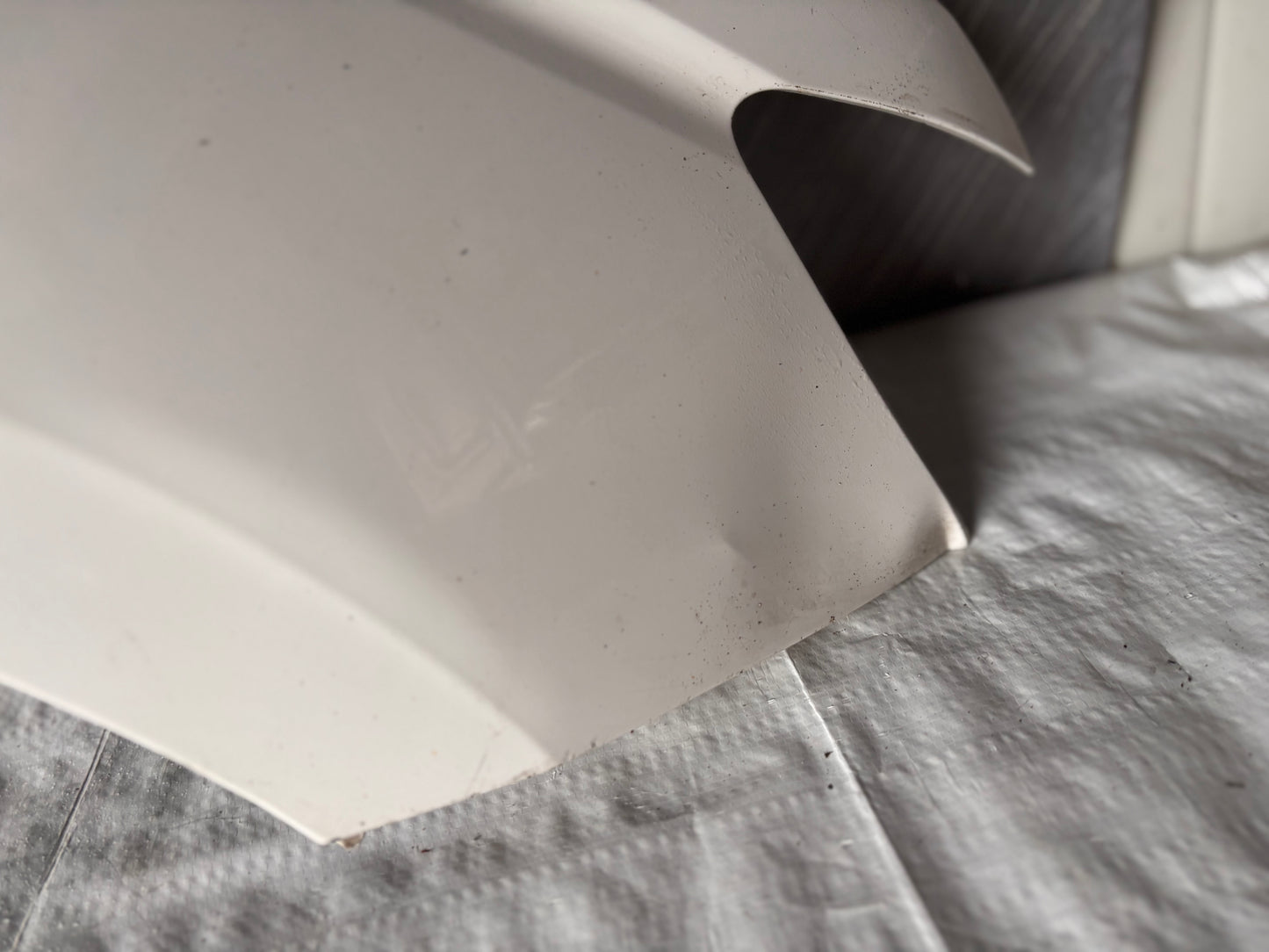 Преден десен калник • Volkswagen Caddy (2020– )