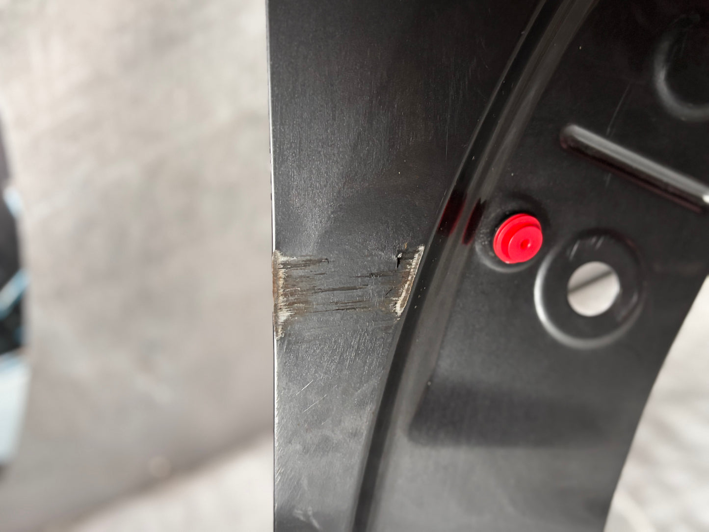 Преден десен калник • Mazda CX-30 (2017–2021)