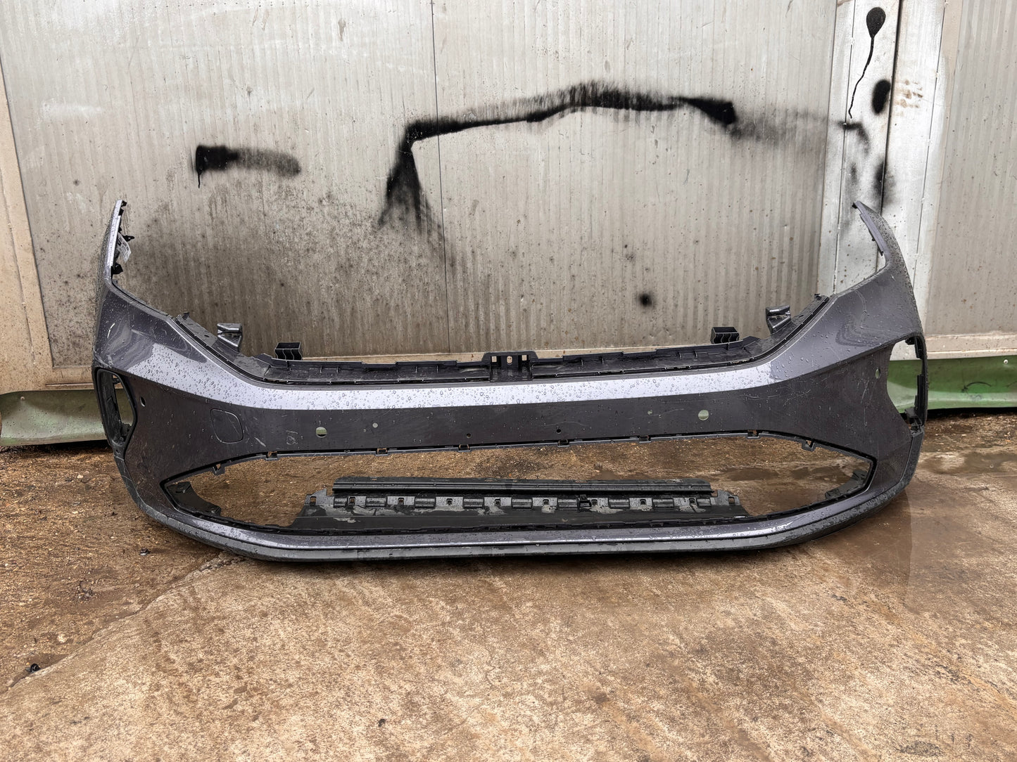 Предна броня • VW Taigo