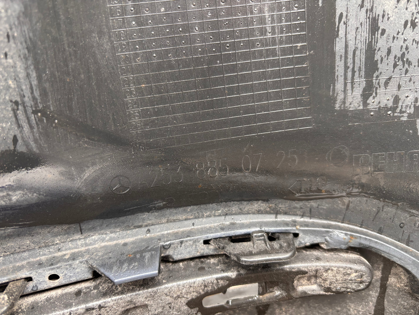 Задна броня • Mercedes-Benz GLC (2020–22)