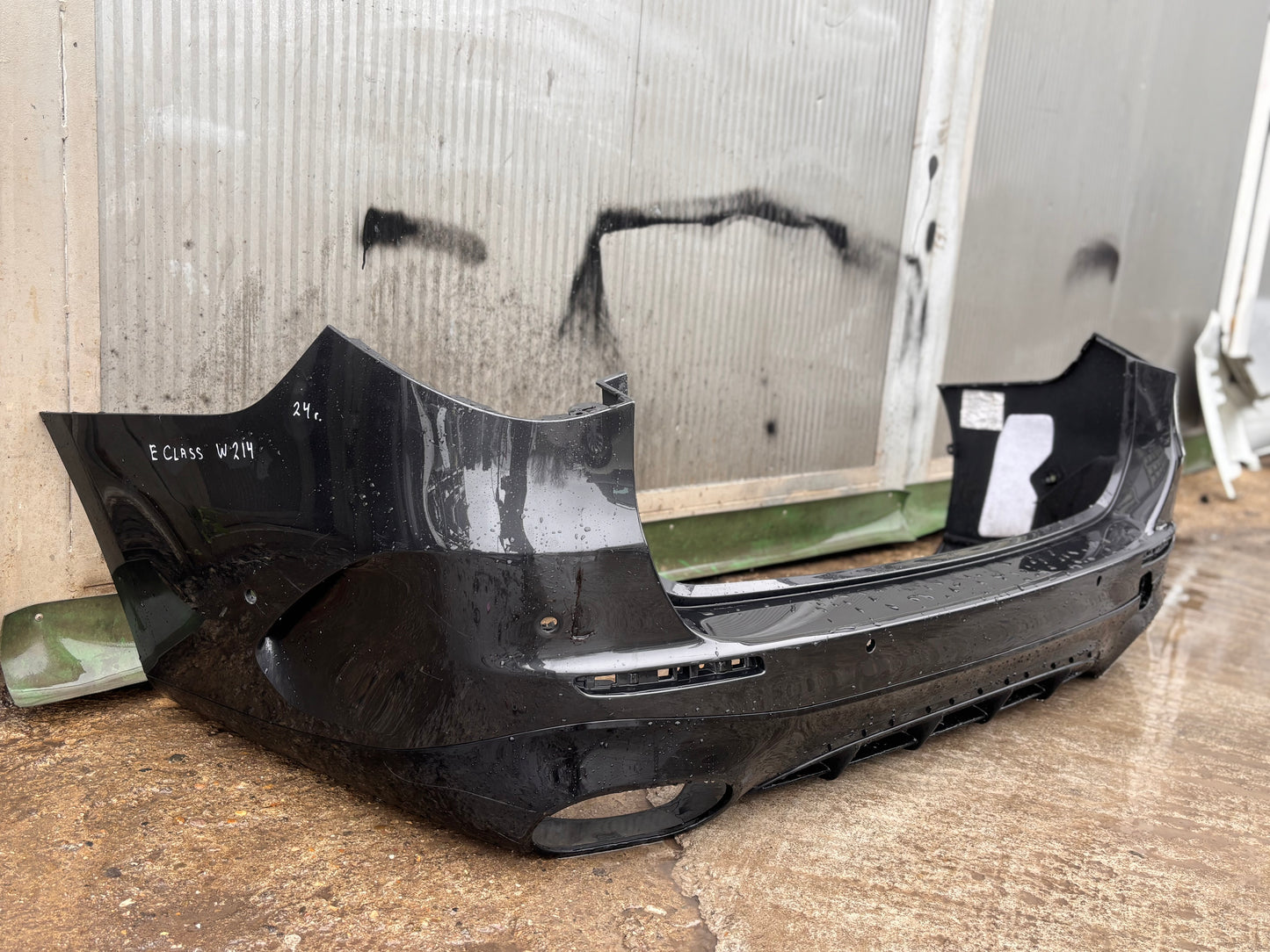 Задна броня • Mercedes-Benz E-Class W214 (2023–)