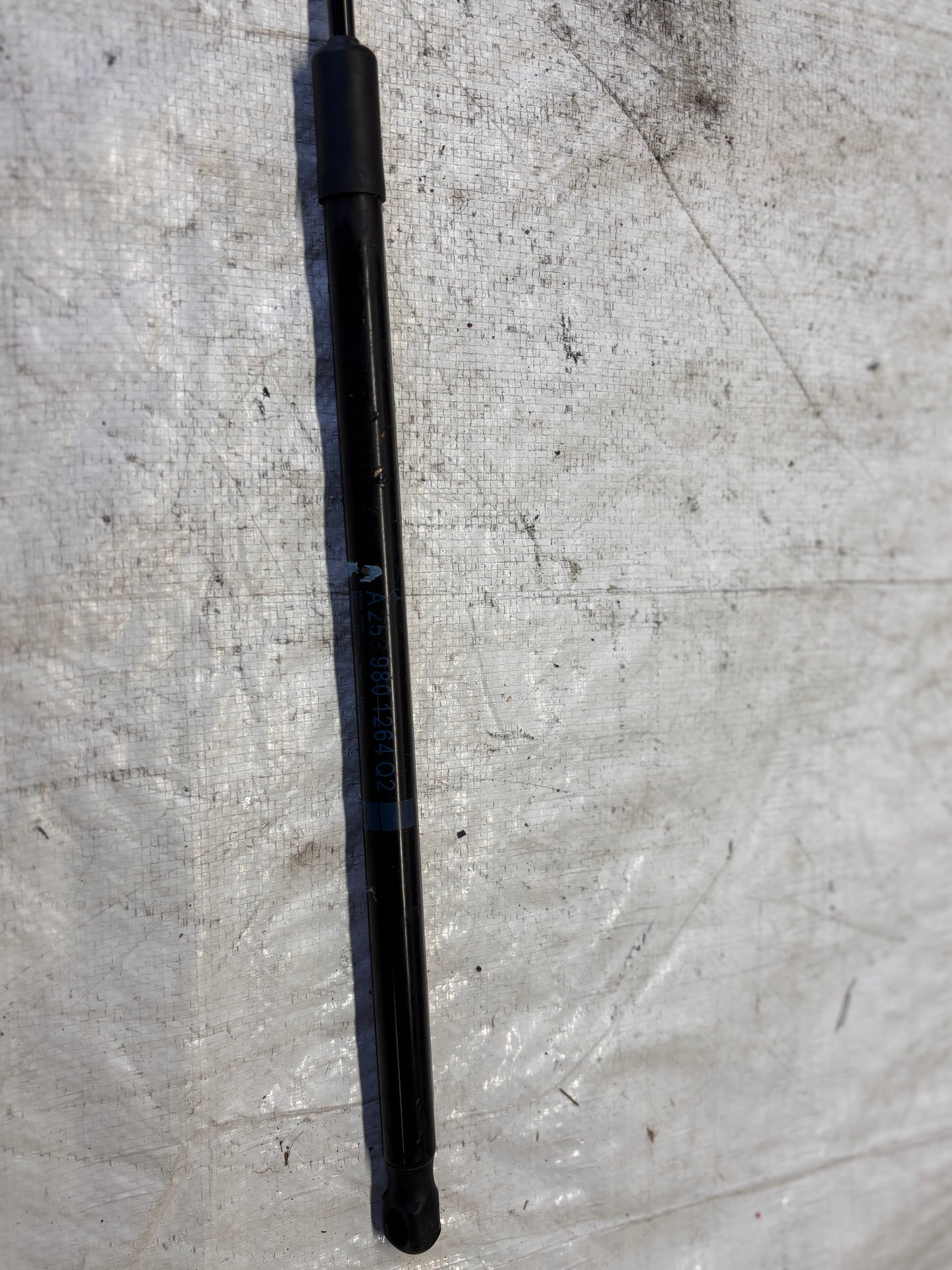 Газов амортисьор за багажник • Mercedes-Benz GLC