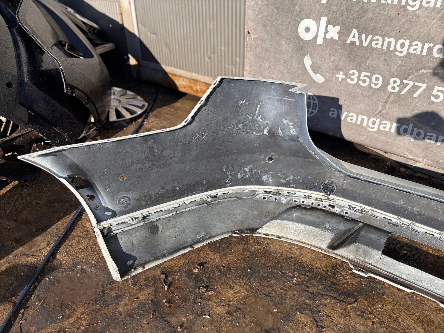 Задна броня • Volkswagen Passat B8 Variant (комби)