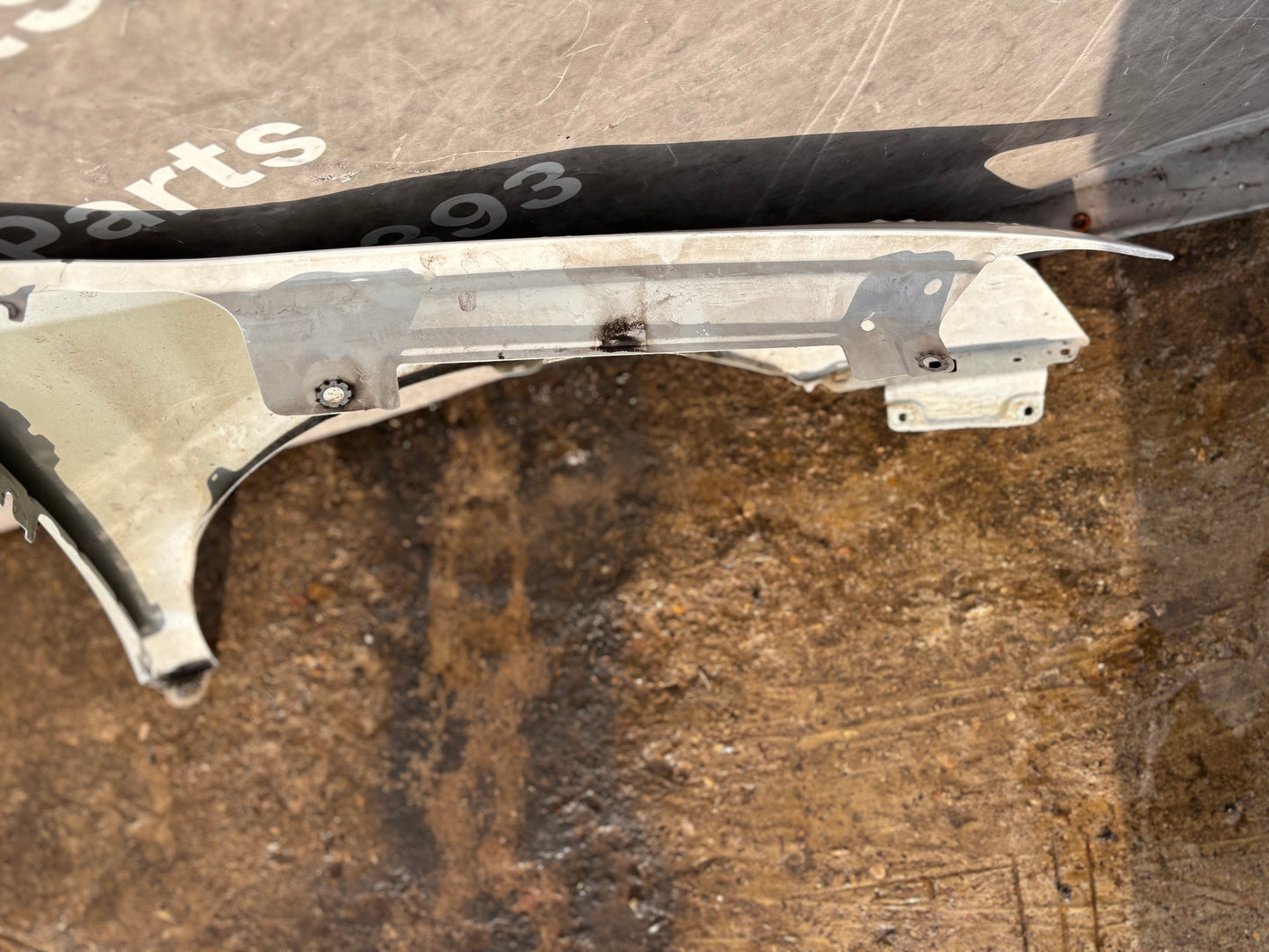 Преден ляв калник • Skoda Fabia 3 (2015–2021)