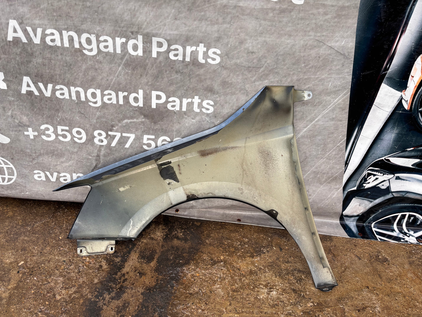 Преден десен калник • Skoda Fabia 3 (2015–)