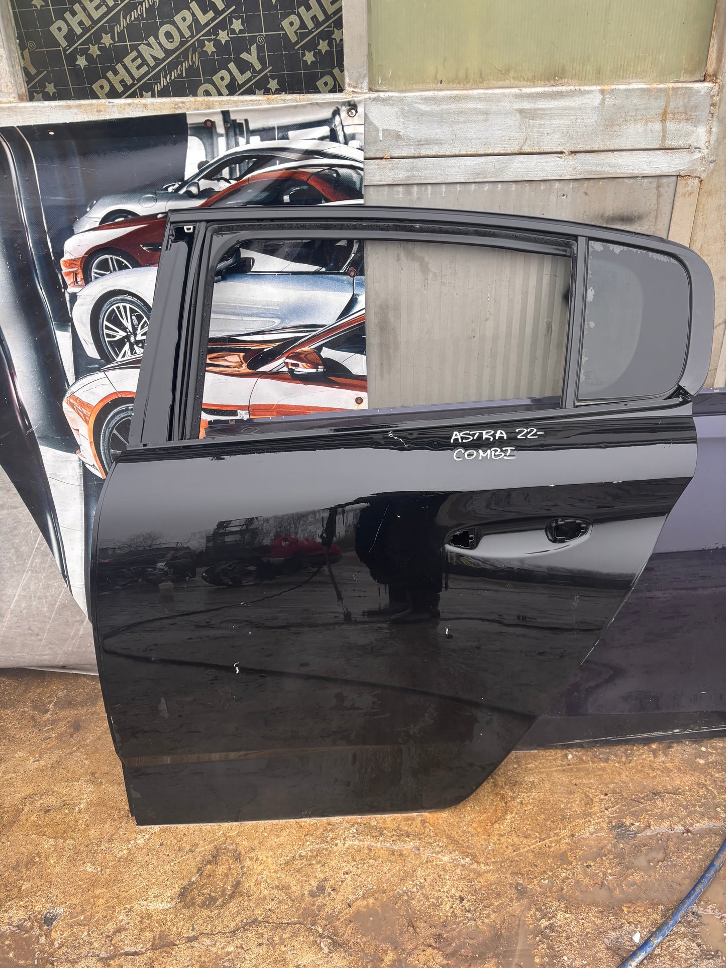 Задна лява врата • Opel Astra  (2022–)