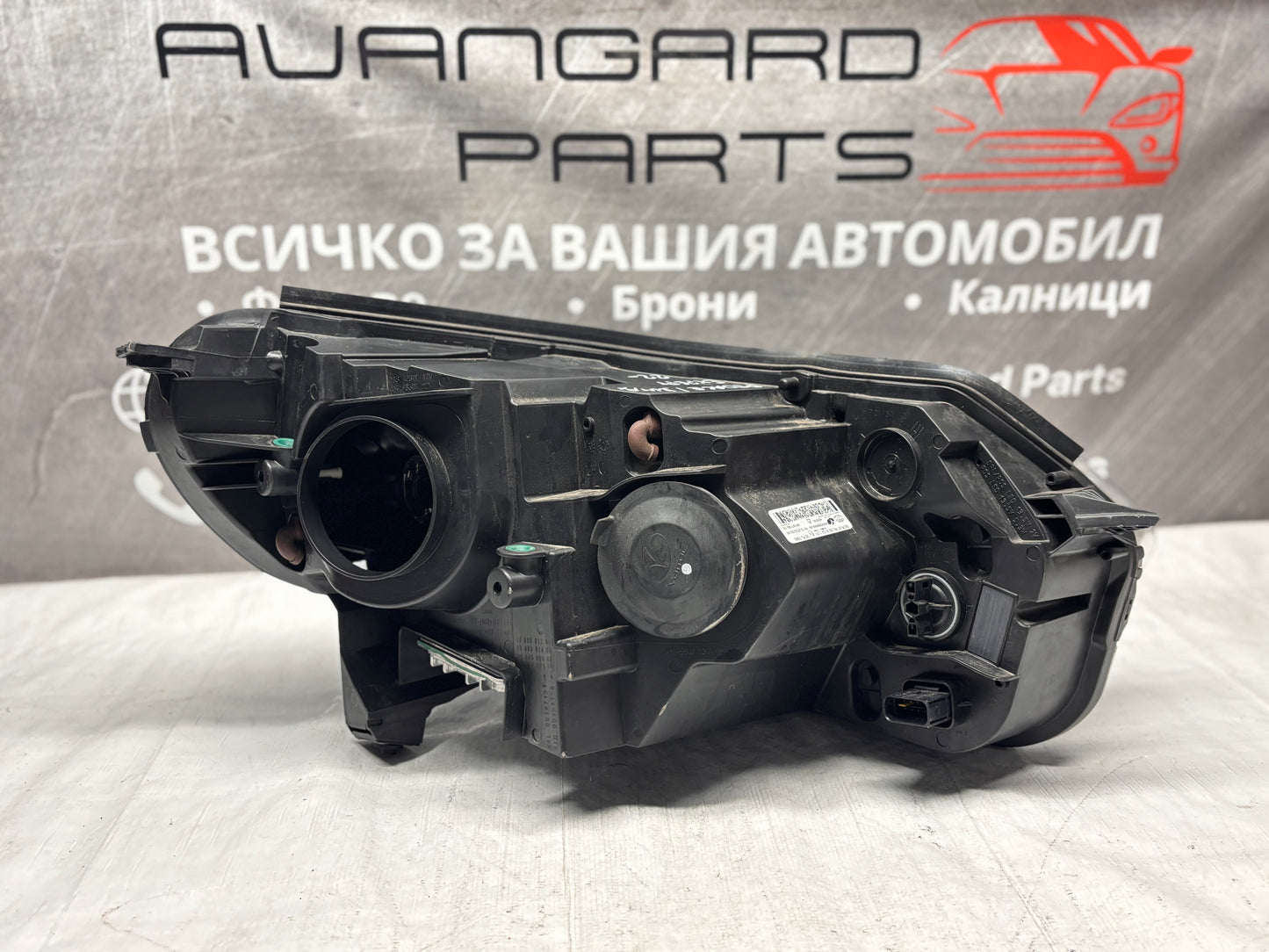 Ляв фар • Toyota Proace (2022–)