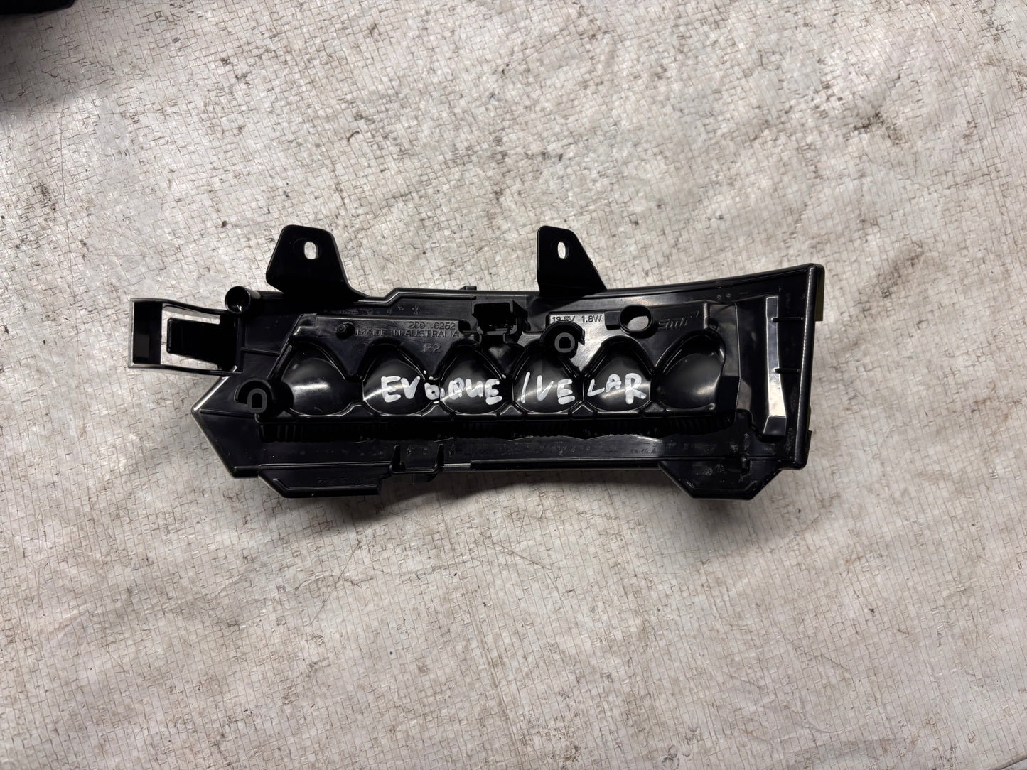 Ляв мигач в огледалото• Evoque / Velar / F-Pace