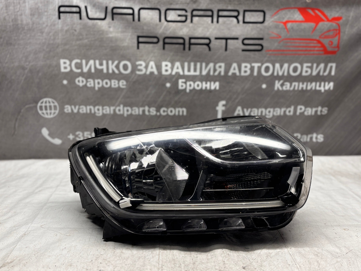 Десен фар • Dacia Duster II (2017–2021)