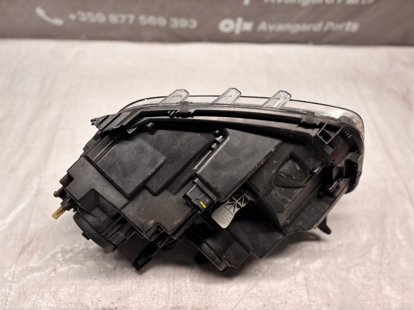 Десен фар • Dacia Duster II (2017–2021)