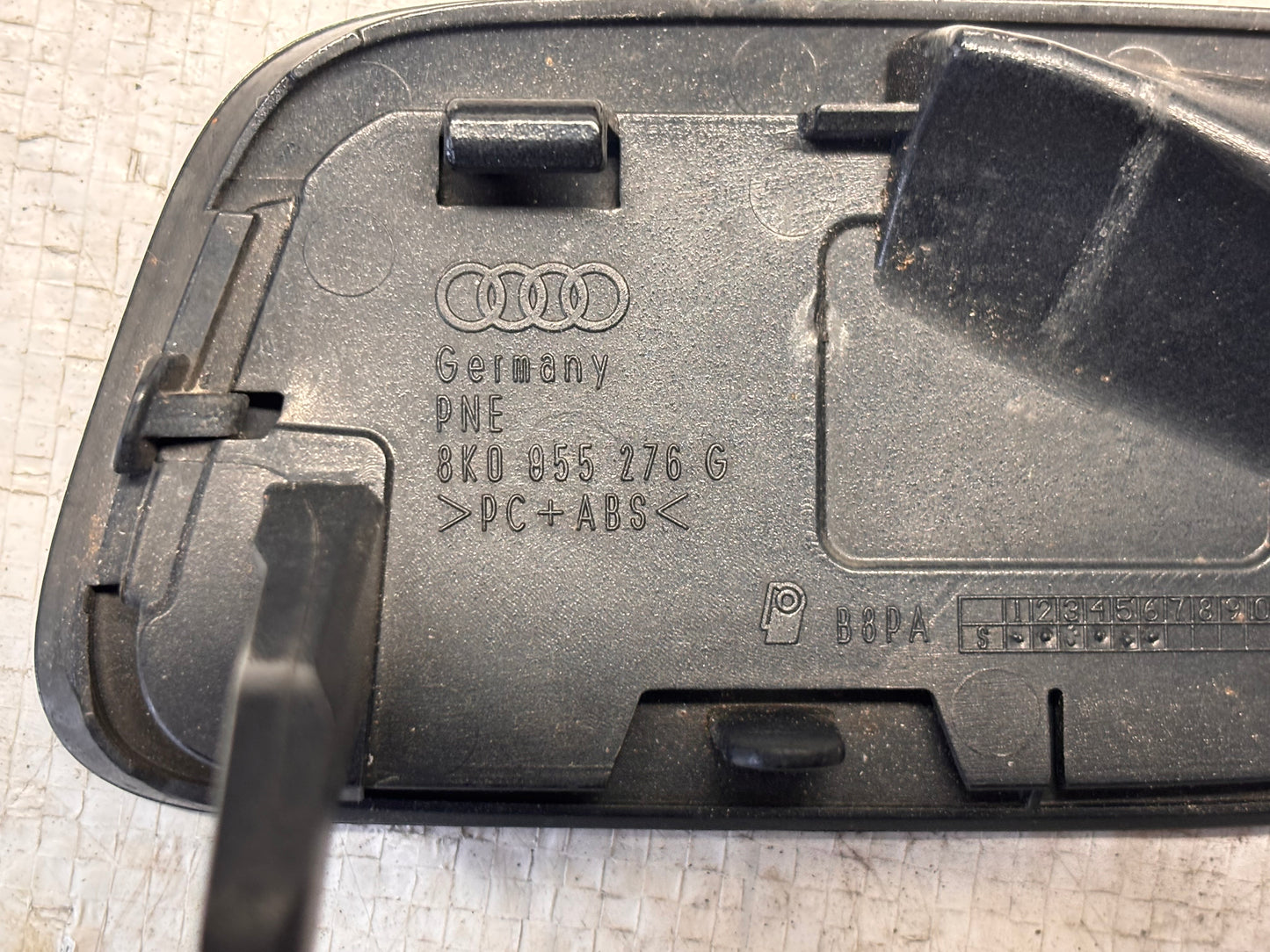 Капачка за пръскалка на фар • Audi A4 B8 (2012–2018)