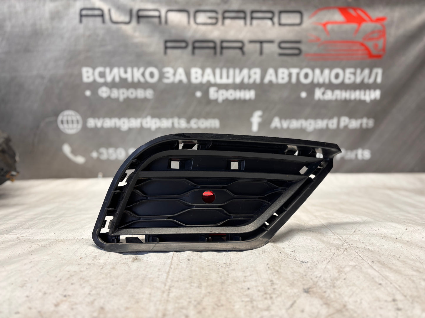 Дясна решетка за предна броня • VW T-Roc (2017–2021)