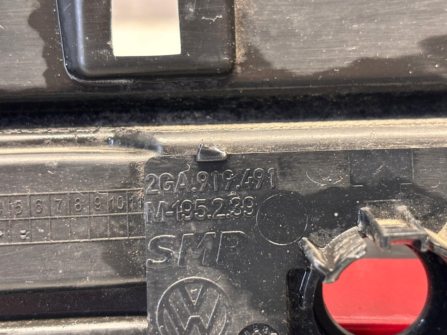 Дясна решетка за предна броня • VW T-Roc (2017–2021)