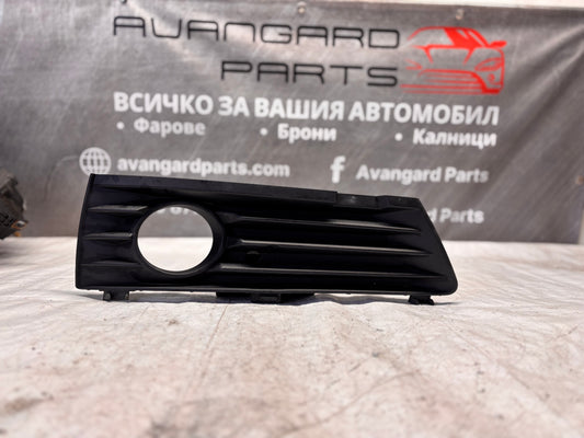 Дясна решетка за броня с отвор за халоген • Opel Zafira B (2005–2014)